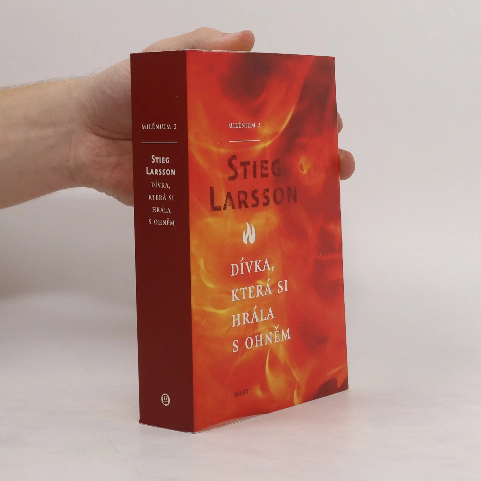 Dívka, která si hrála s ohněm | Libro | Stieg Larsson | CS
