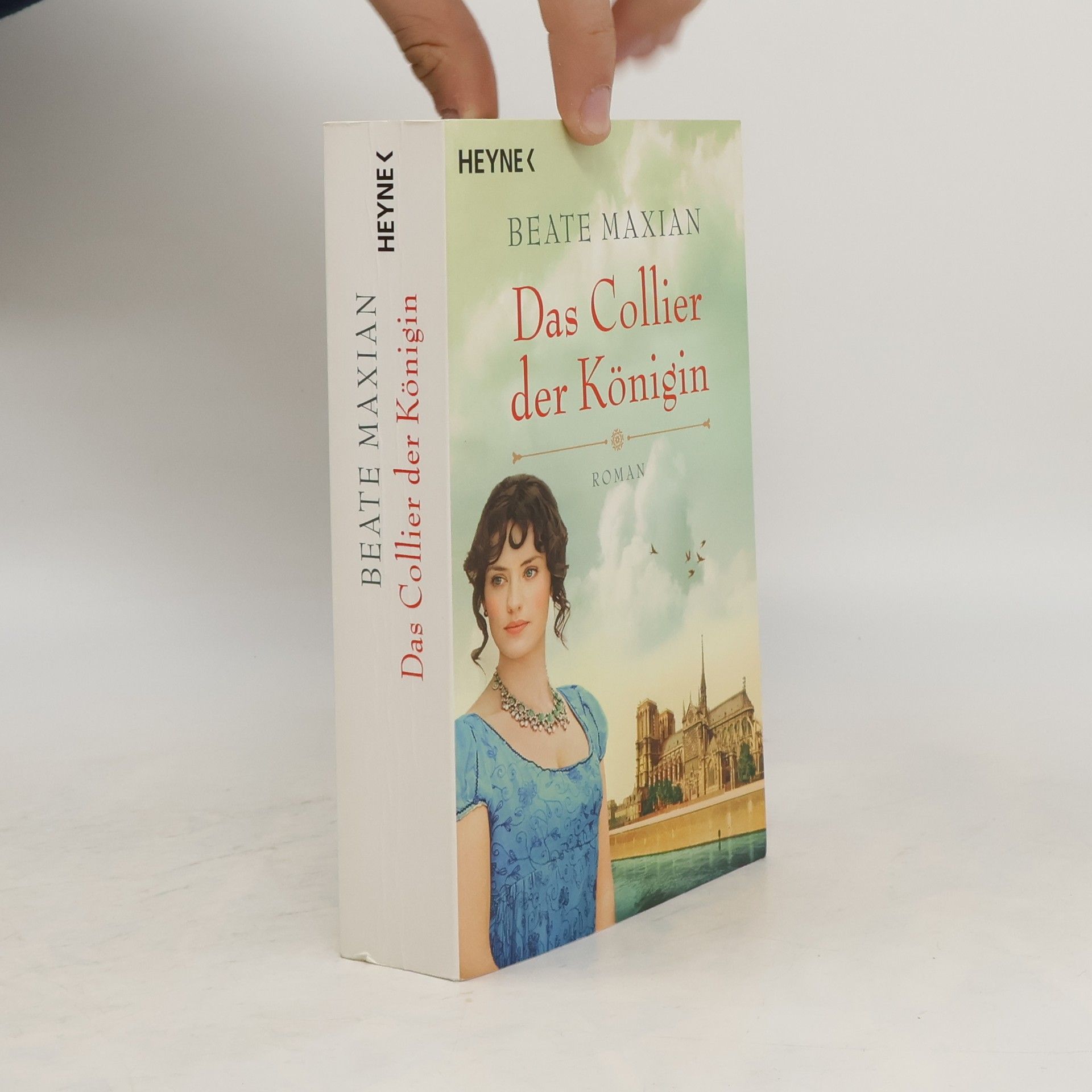 Beate Maxian Das Collier der Königin