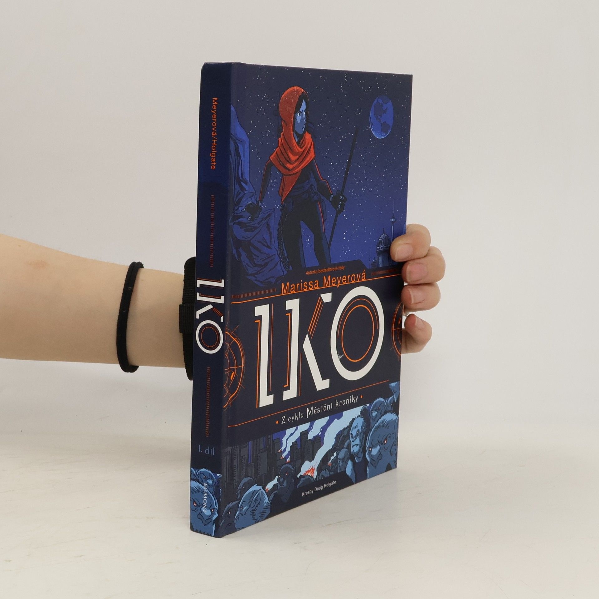 Marissa Meyer Iko. Z cyklu měsíční kroniky