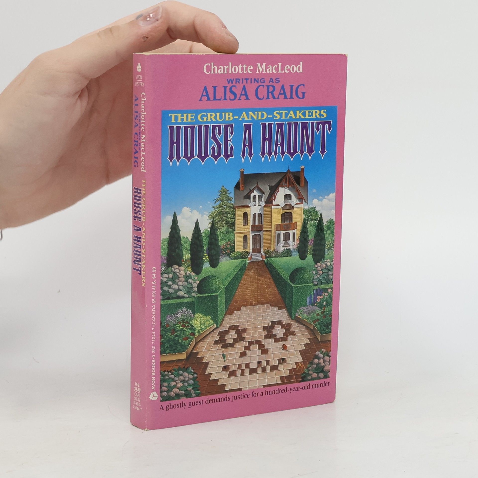 Charlotte MacLeod The Grub and Stakers House a Haunt
