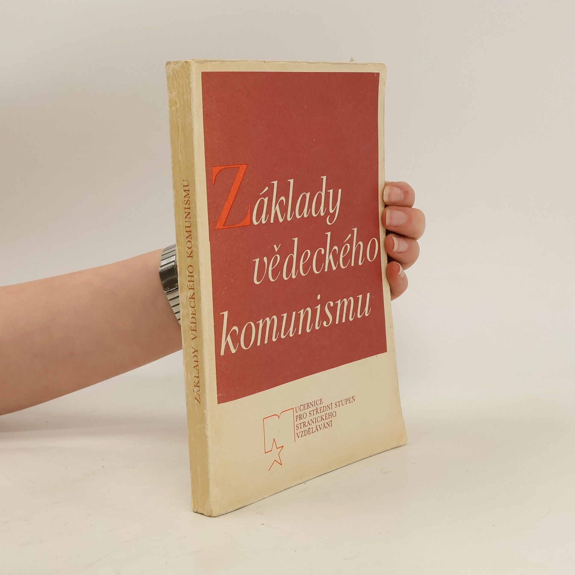 Autores varios Základy vědeckého komunismu