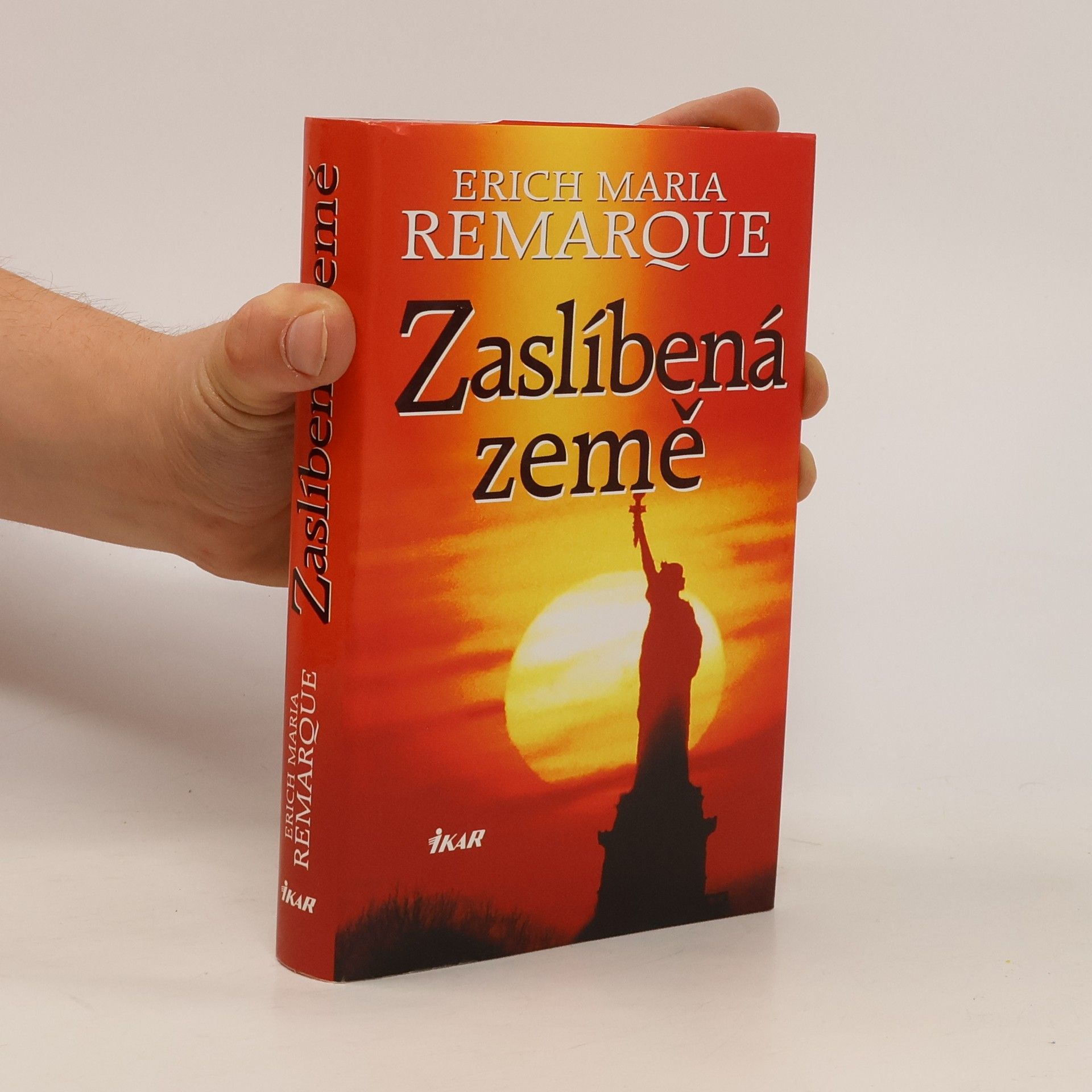 Erich Maria Remarque Zaslíbená země