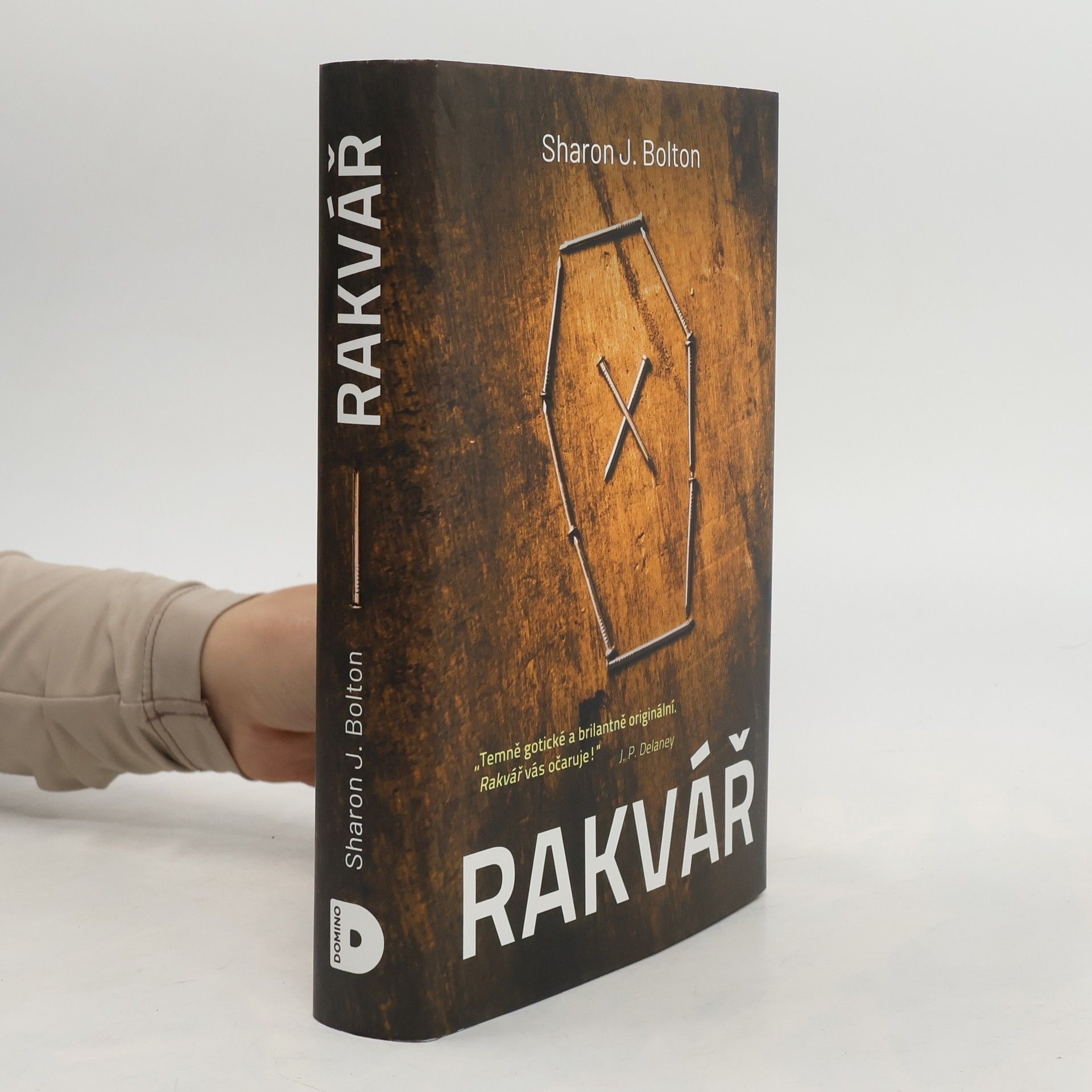 S. J. Bolton Rakvář