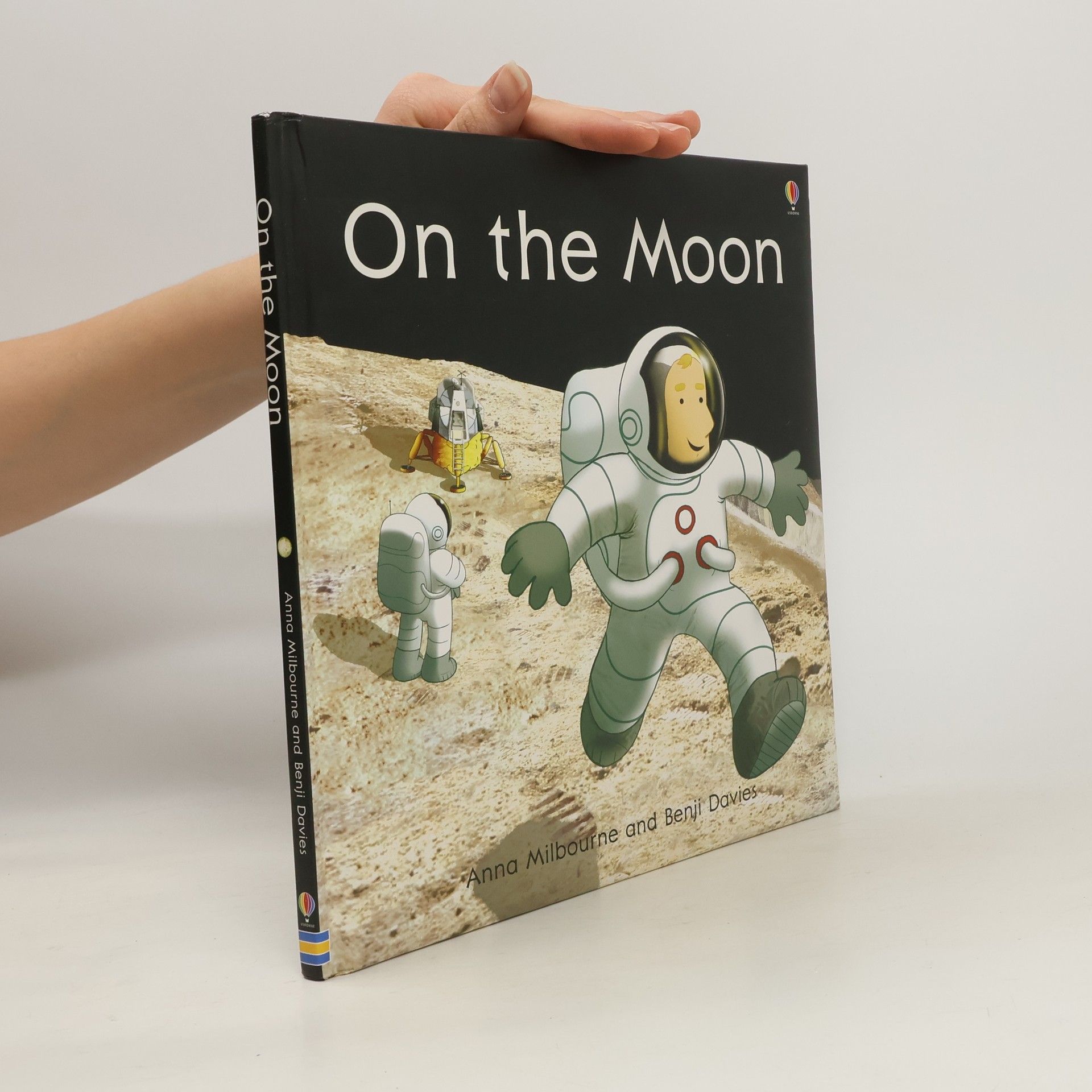 Anna Milbourne On the Moon
