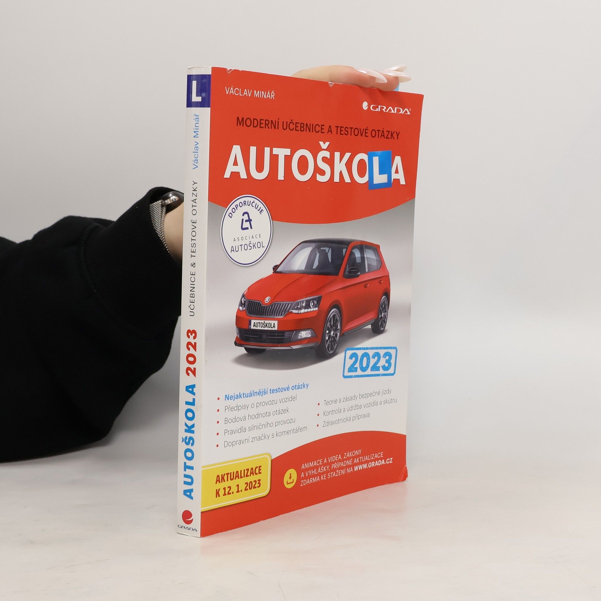 Václav Minář Autoškola: moderní učebnice a testové otázky: 2023