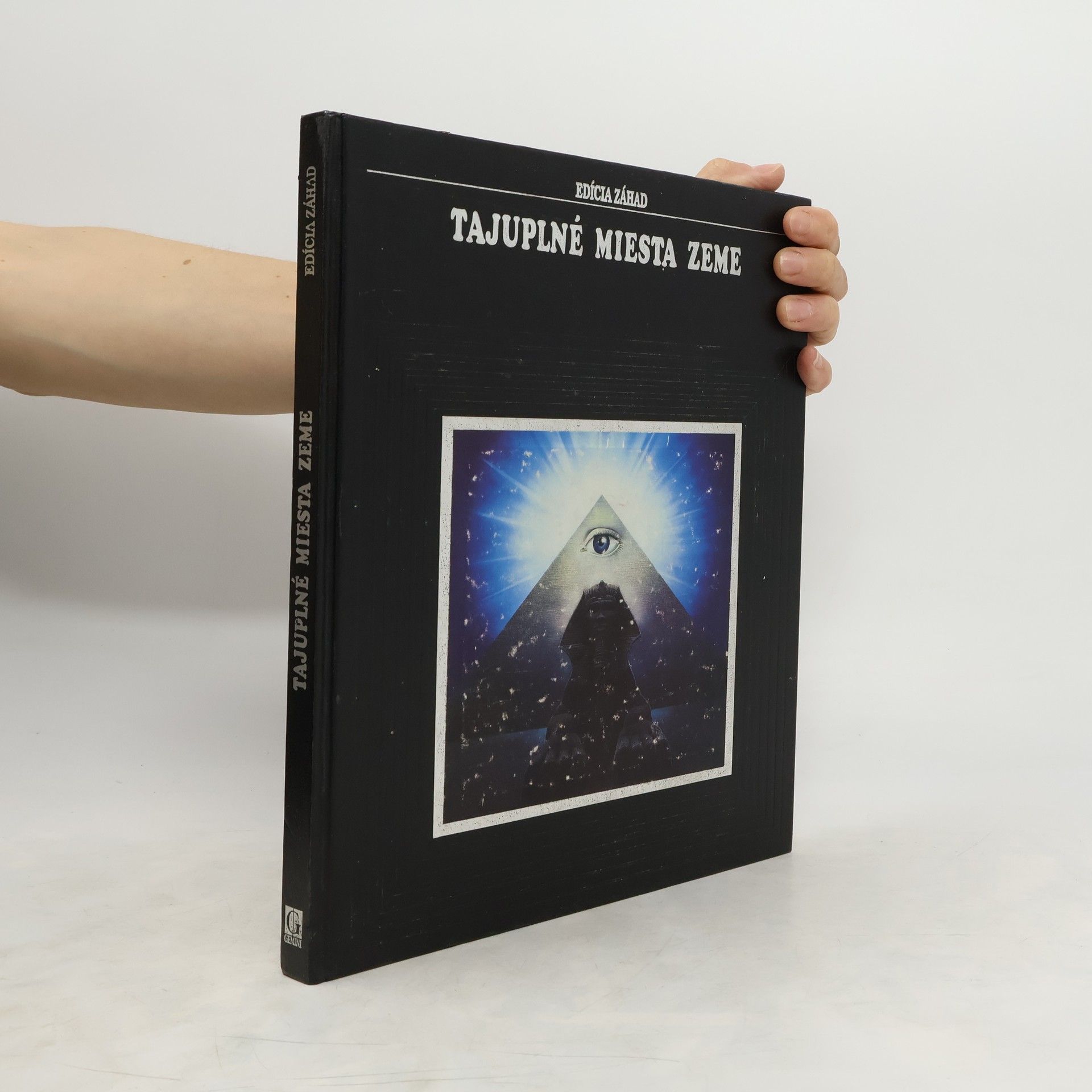 kolektiv Tajuplné miesta Zeme