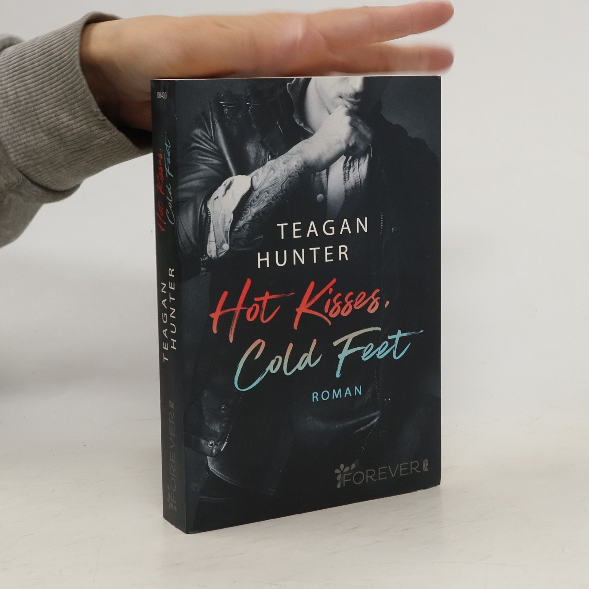 Teagan Hunter Hot Kisses, Cold Feet