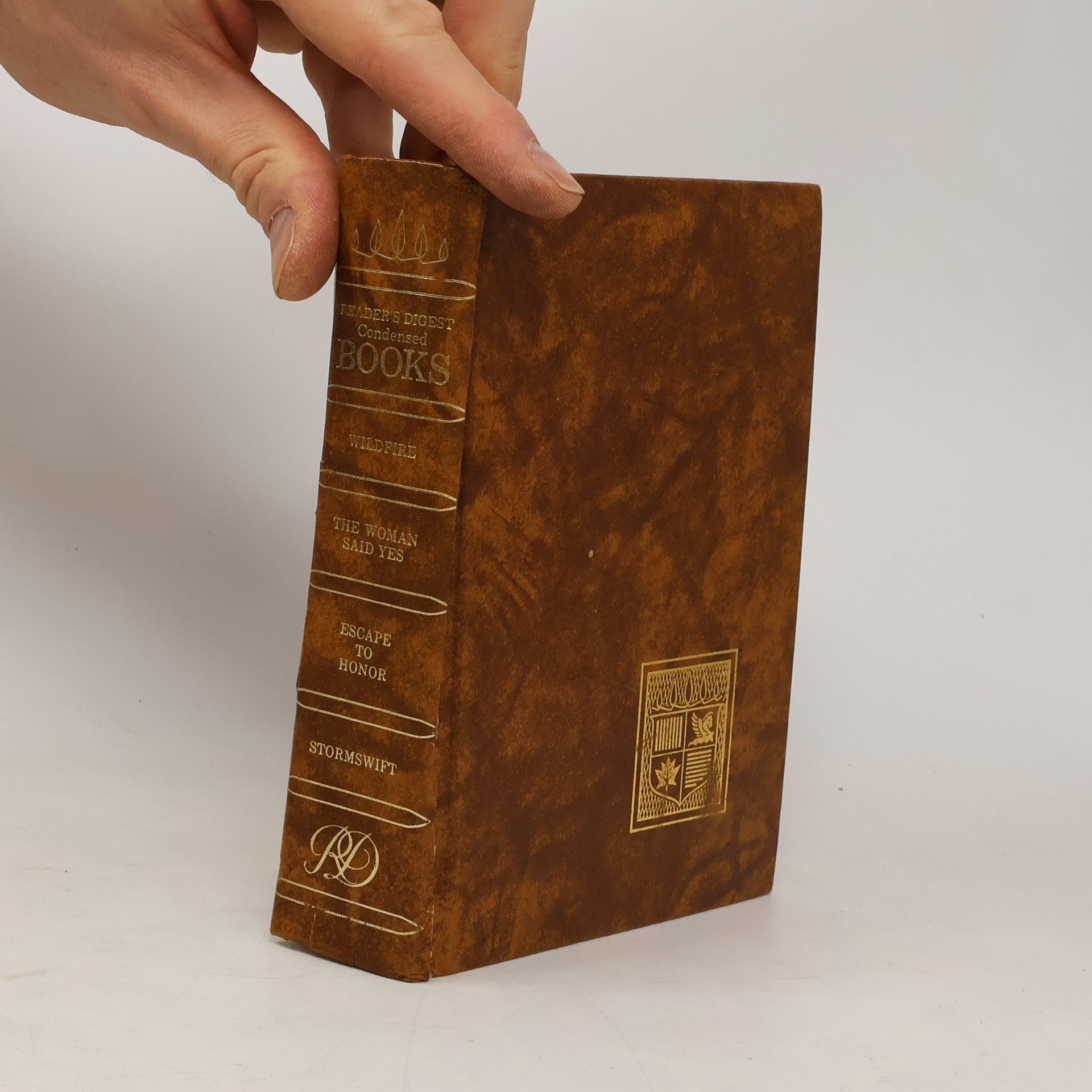 Collectif d'auteurs Reader's Digest Condensed Books. Wildfire. The Woman said Yes. Escape to Honor. Stormswift.