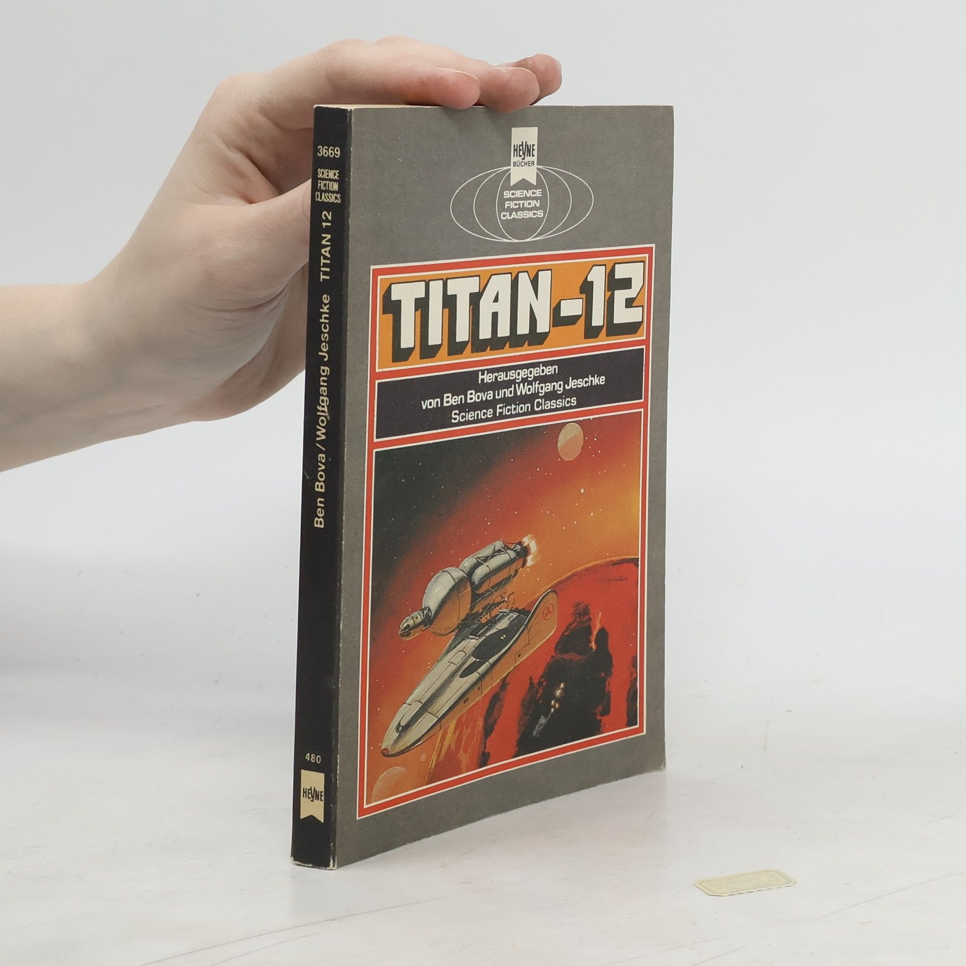 Collectif d'auteurs Titan-12