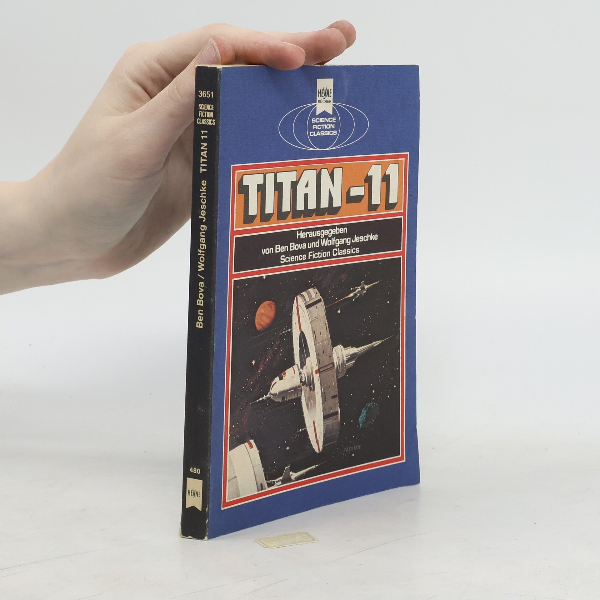 Ben Bova Titan - 11