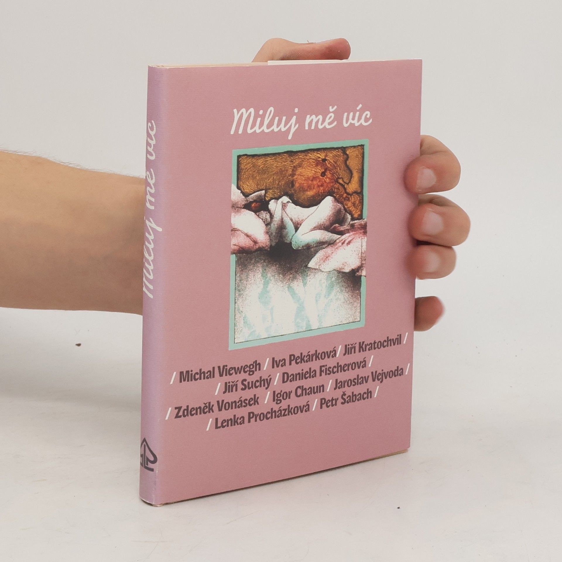 Collective Miluj mě víc