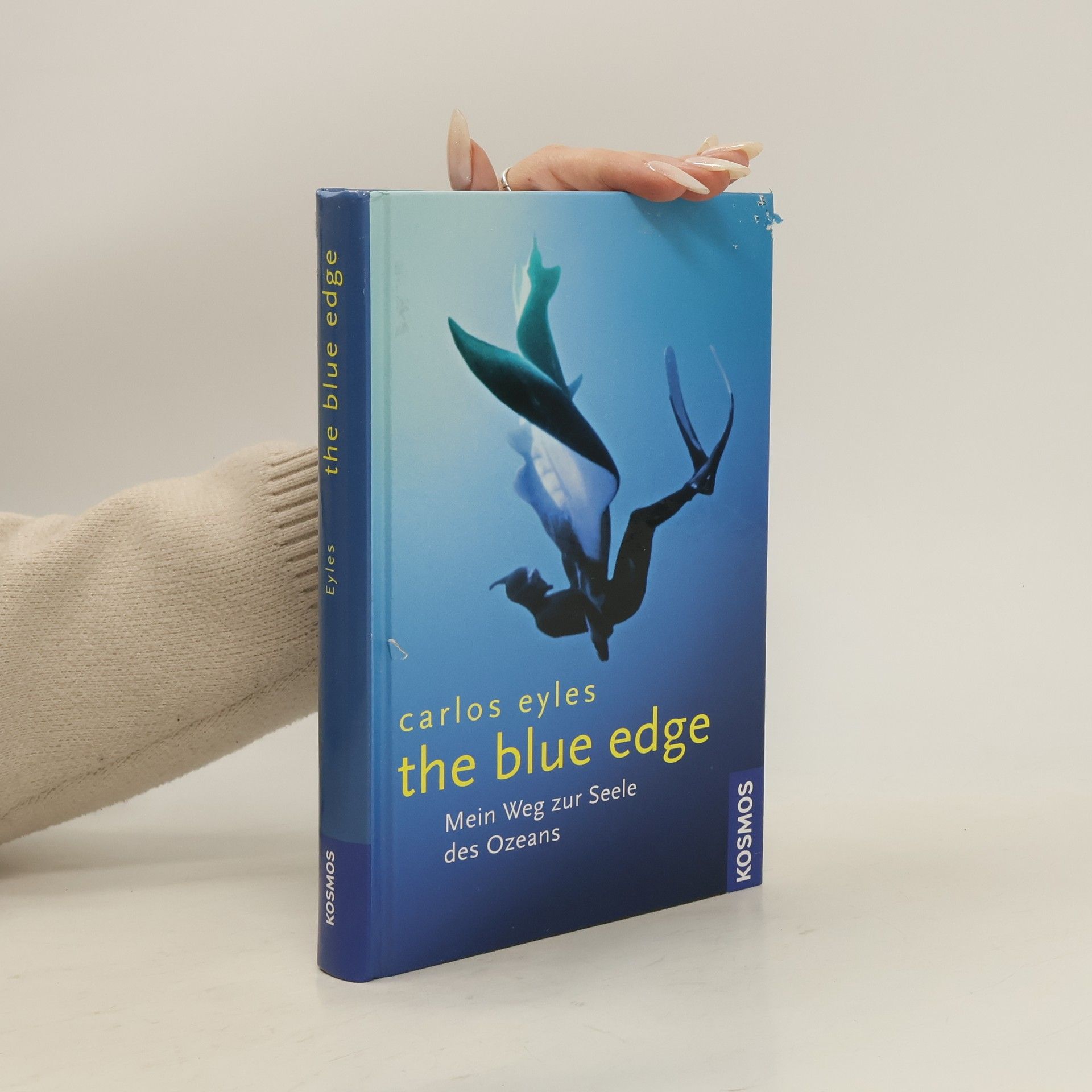 Carlos Eyles The blue edge