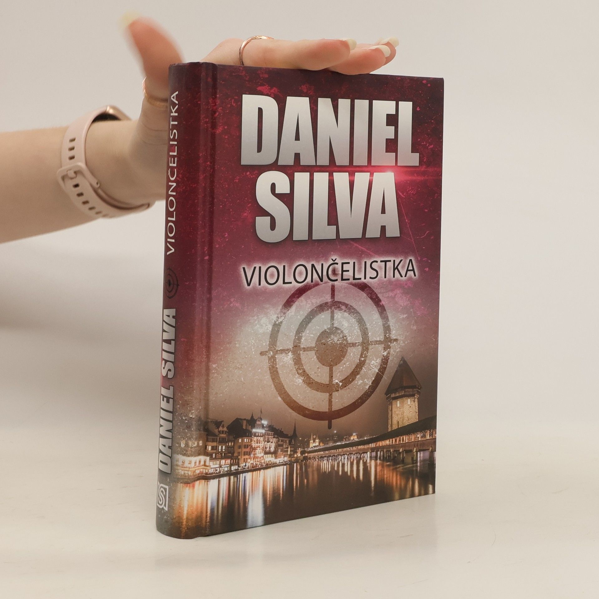 Daniel Silva Violončelistka