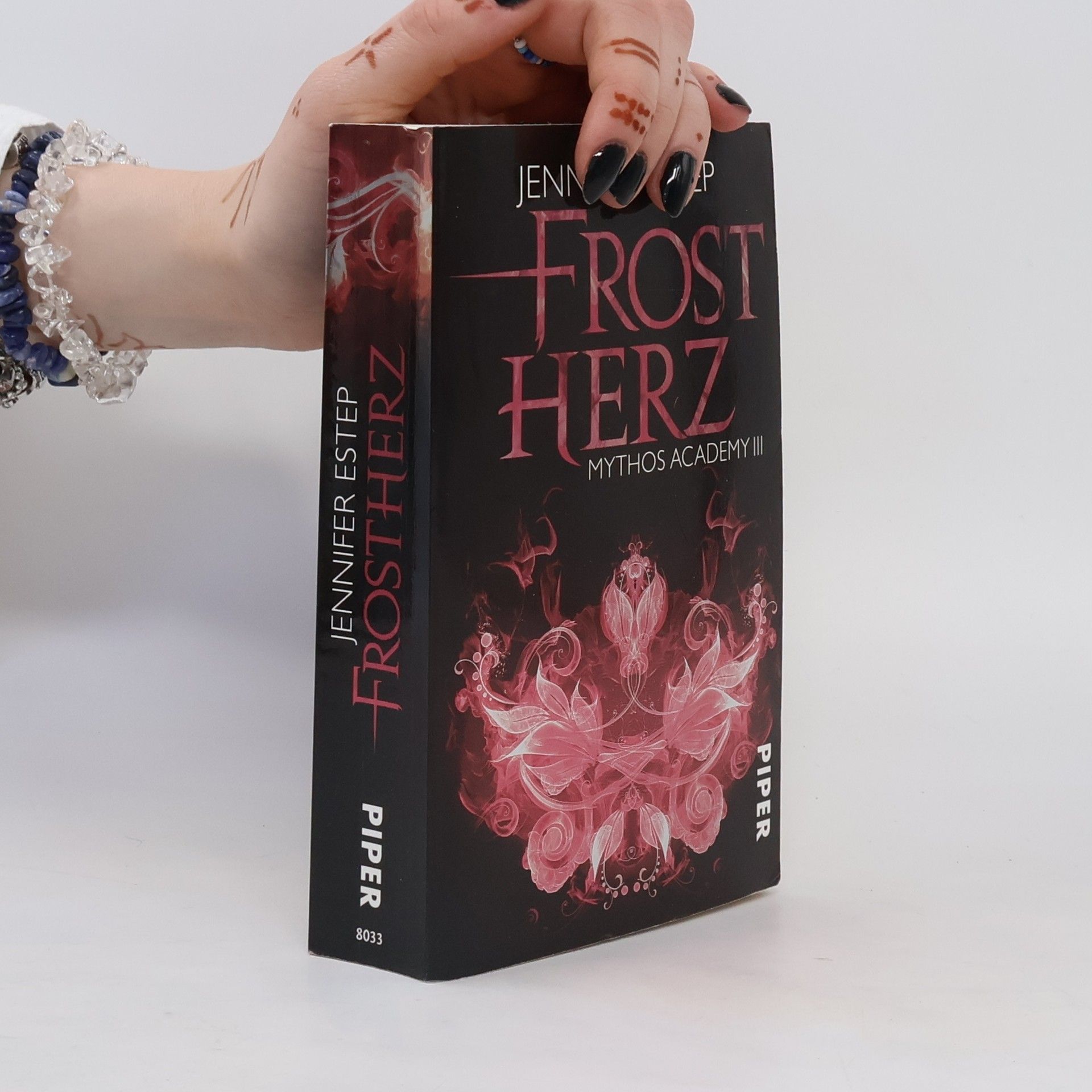 Jennifer Estep Frostherz