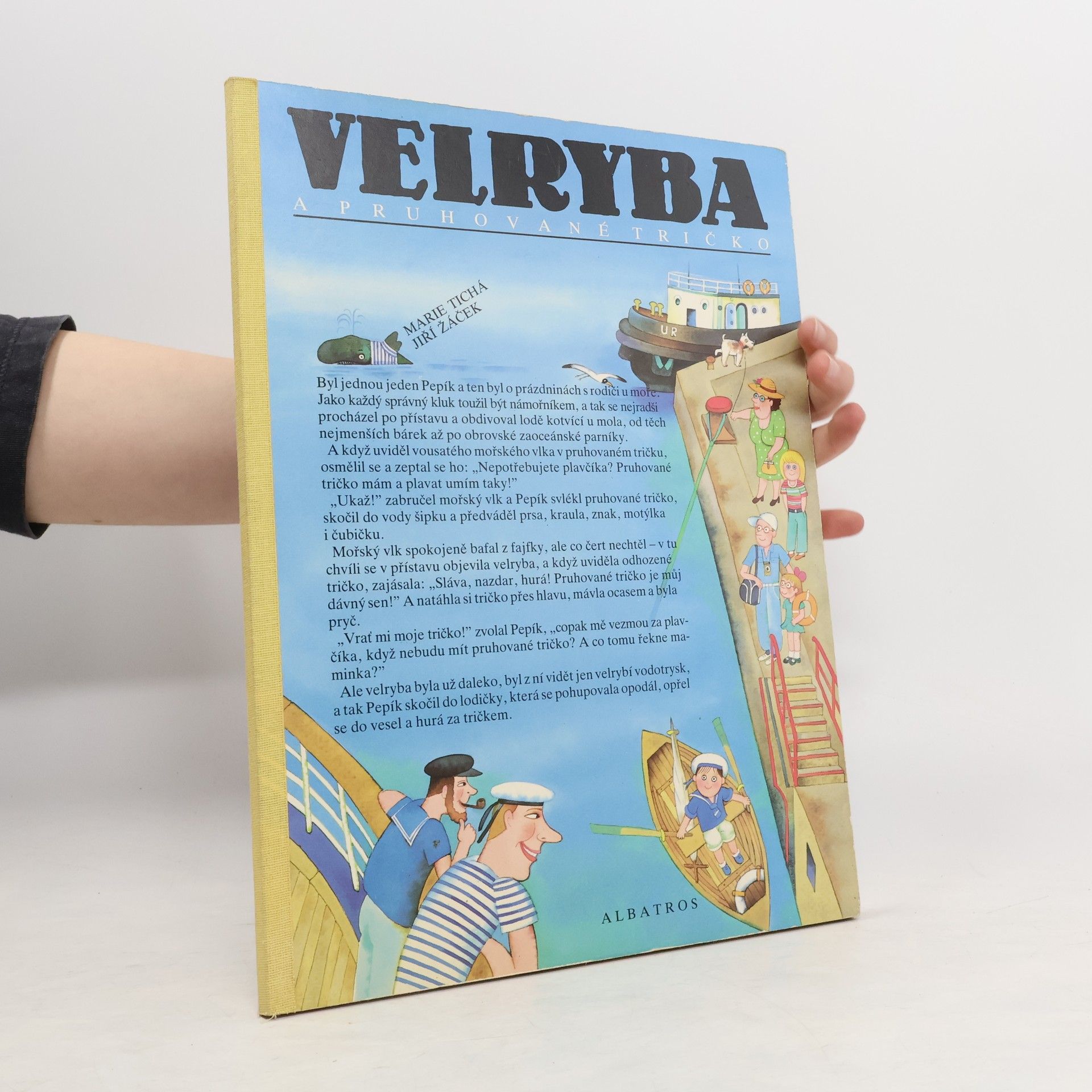 Velryba a pruhované tričko