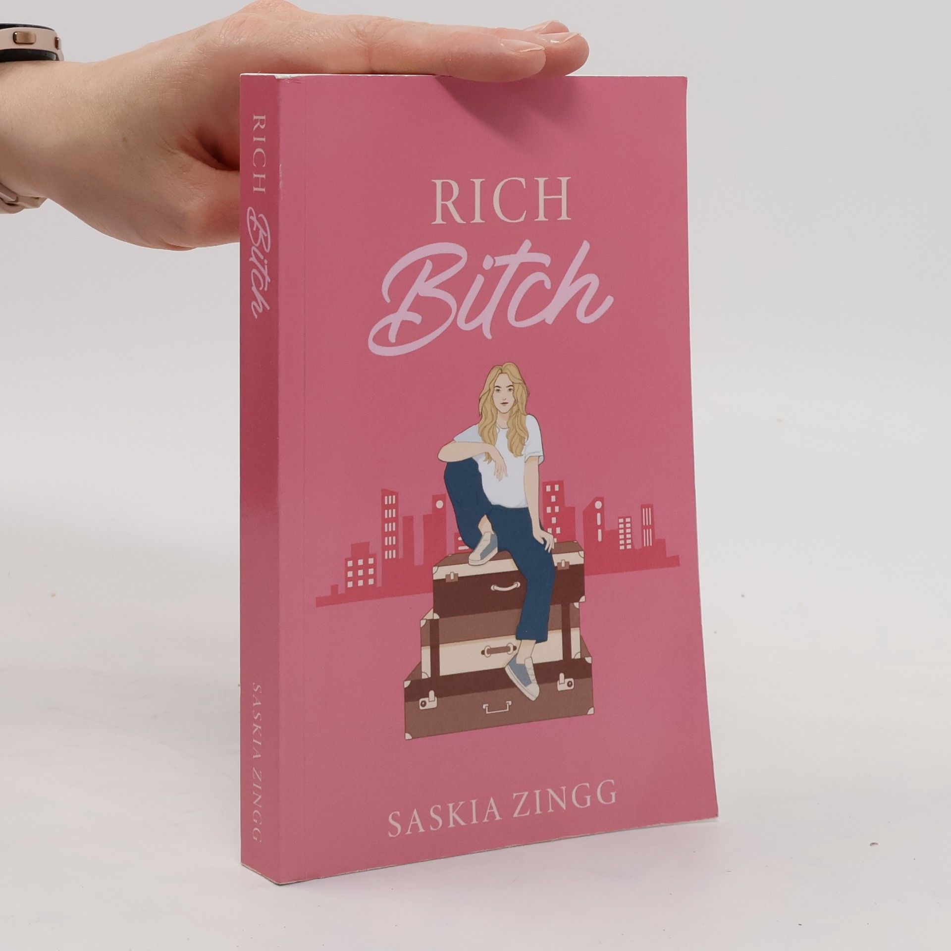 Saskia Zingg  Rich Bitch