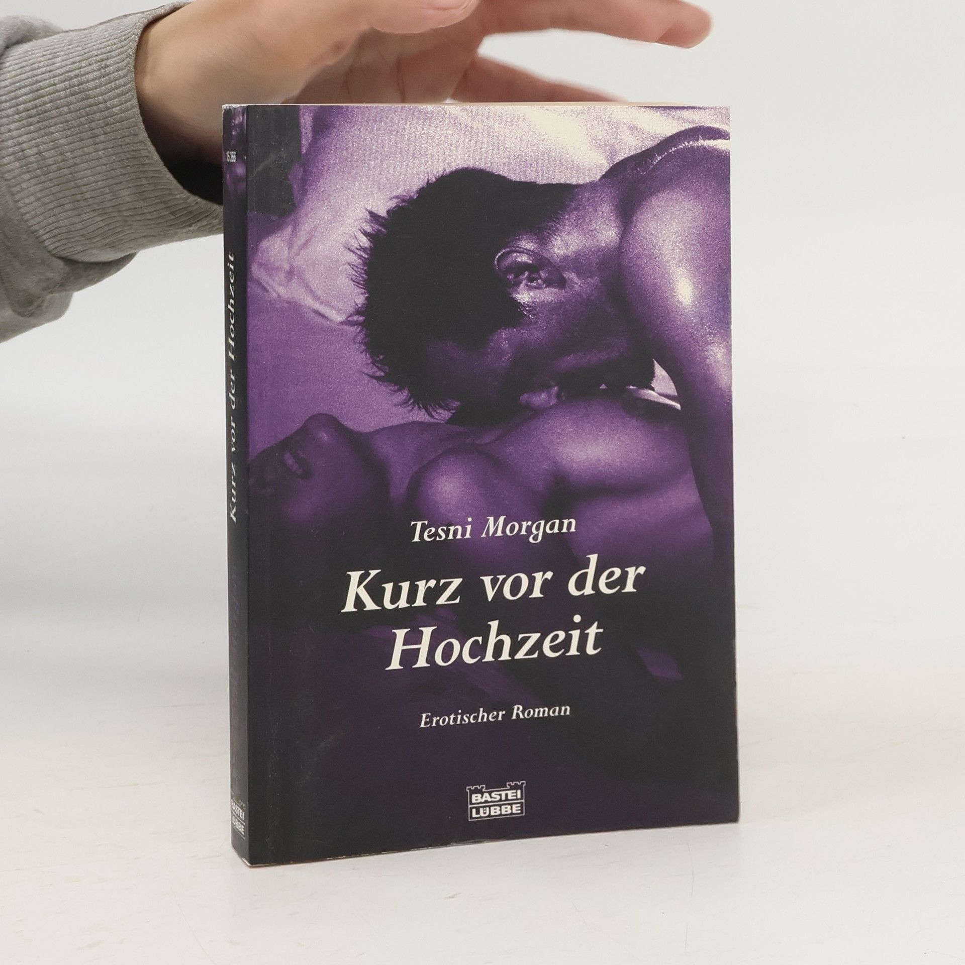Tesni Morgan Kurz vor der Hochzeit