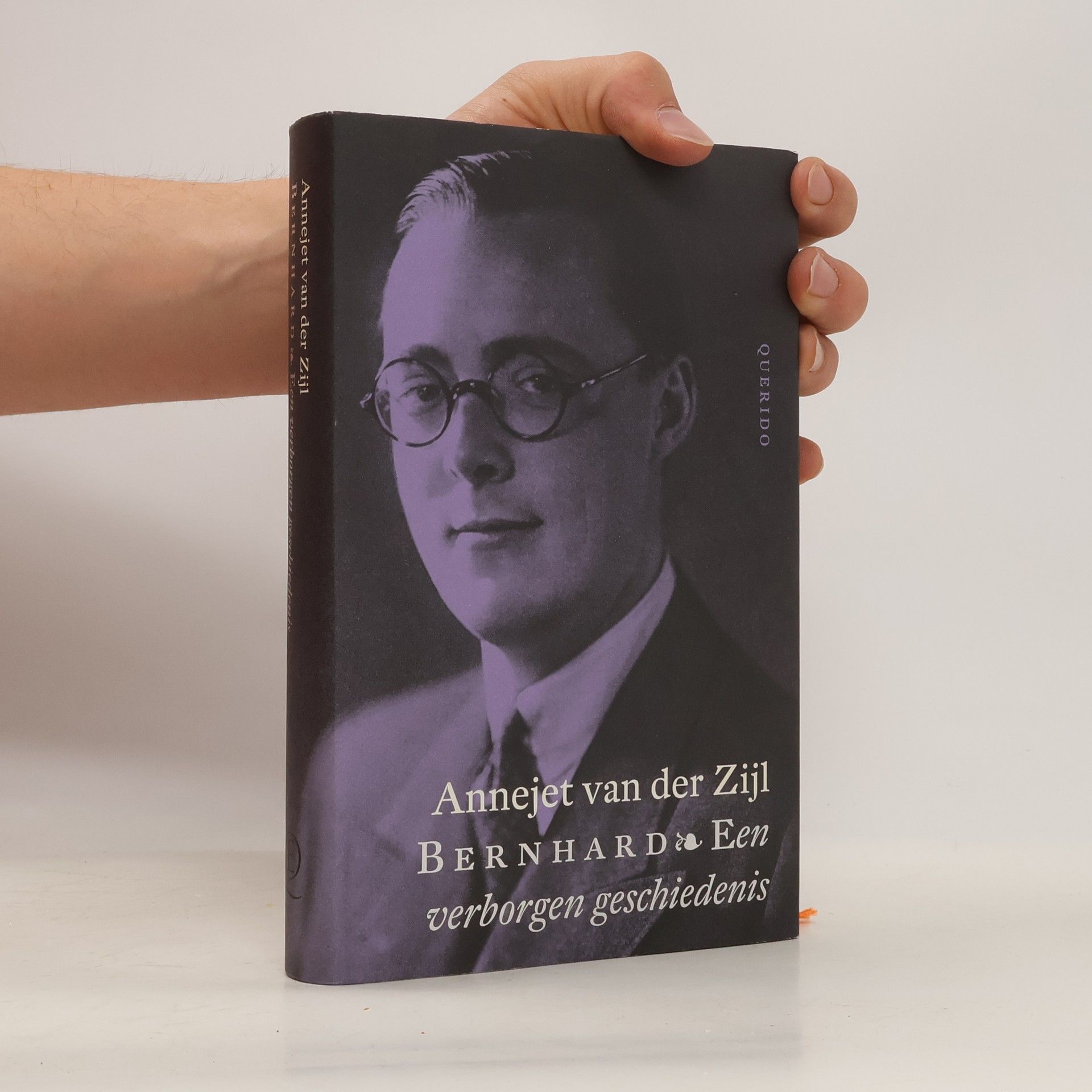 Annejet van der Zijl Bernhard