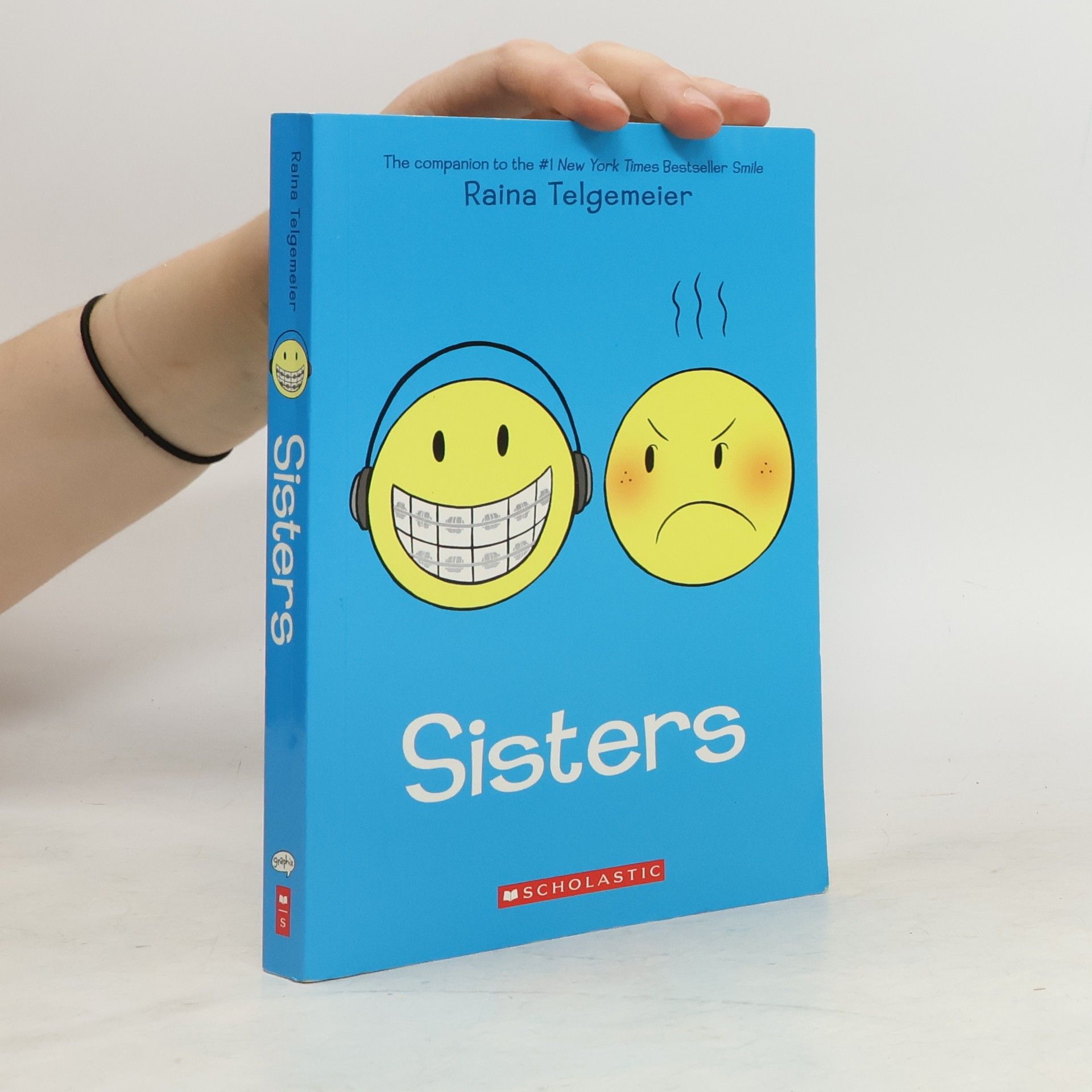 Raina Telgemeier Sisters