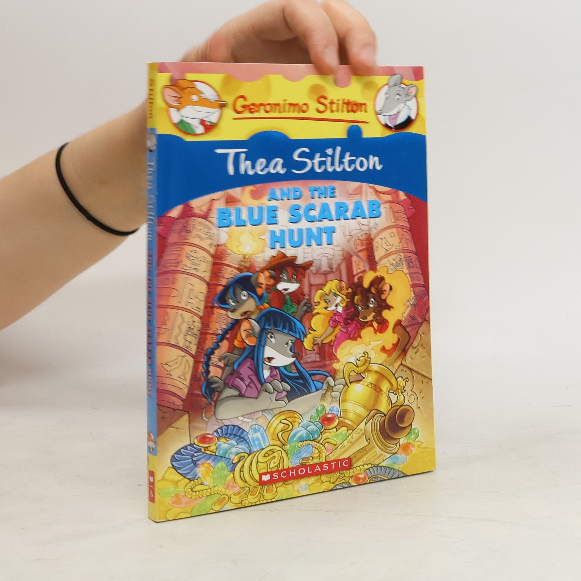 Thea Stilton Thea Stilton and the Blue Scarab Hunt