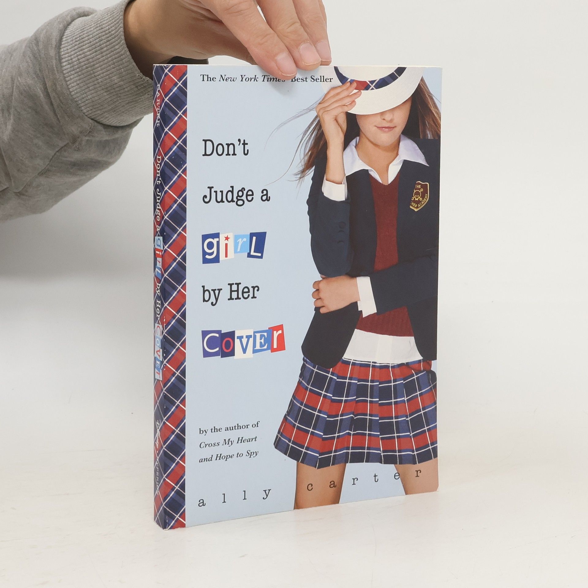Ally Carter Don't Judge a Girl by Her Cover