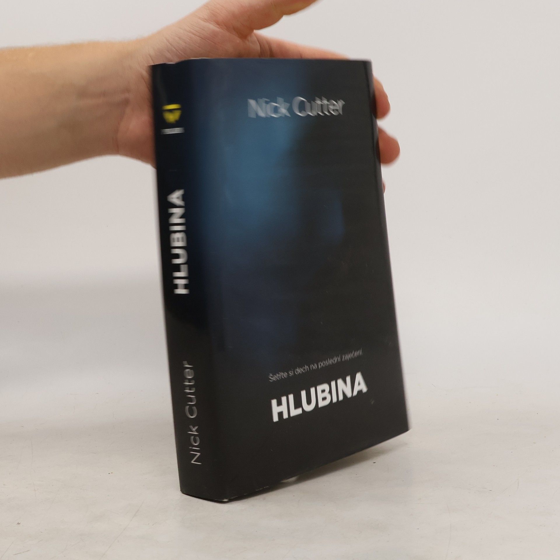 Nick Cutter Hlubina
