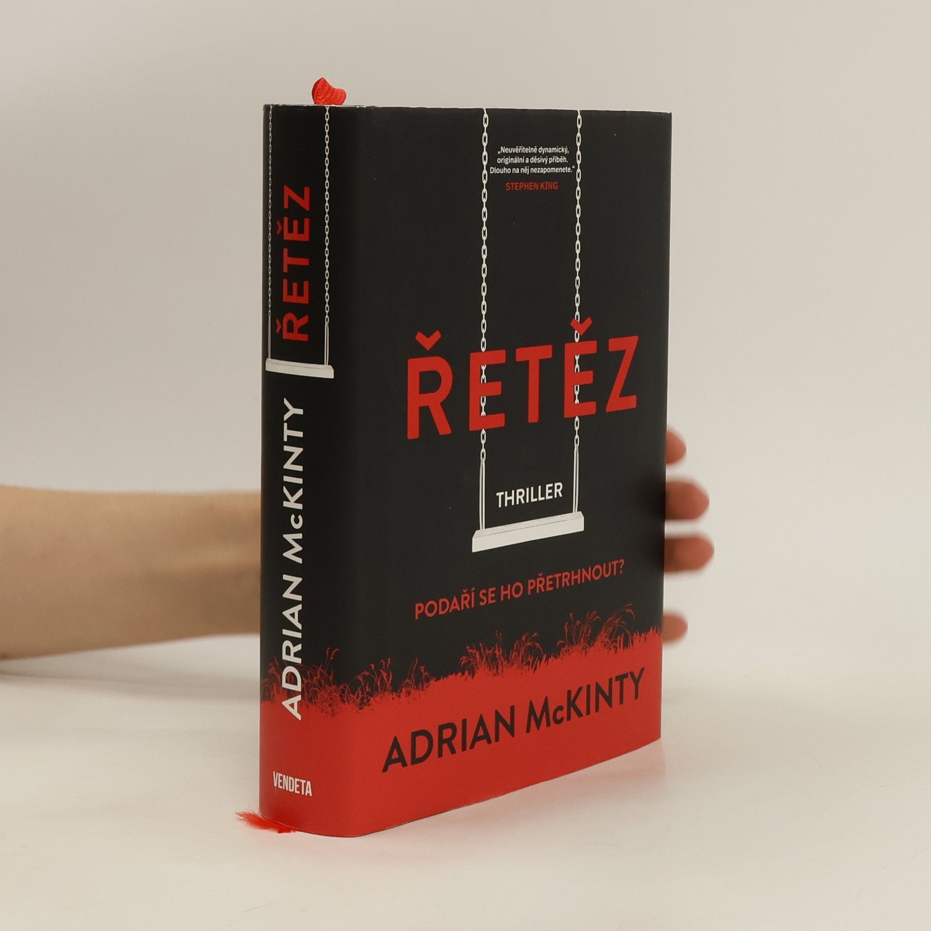 Adrian McKinty Řetěz