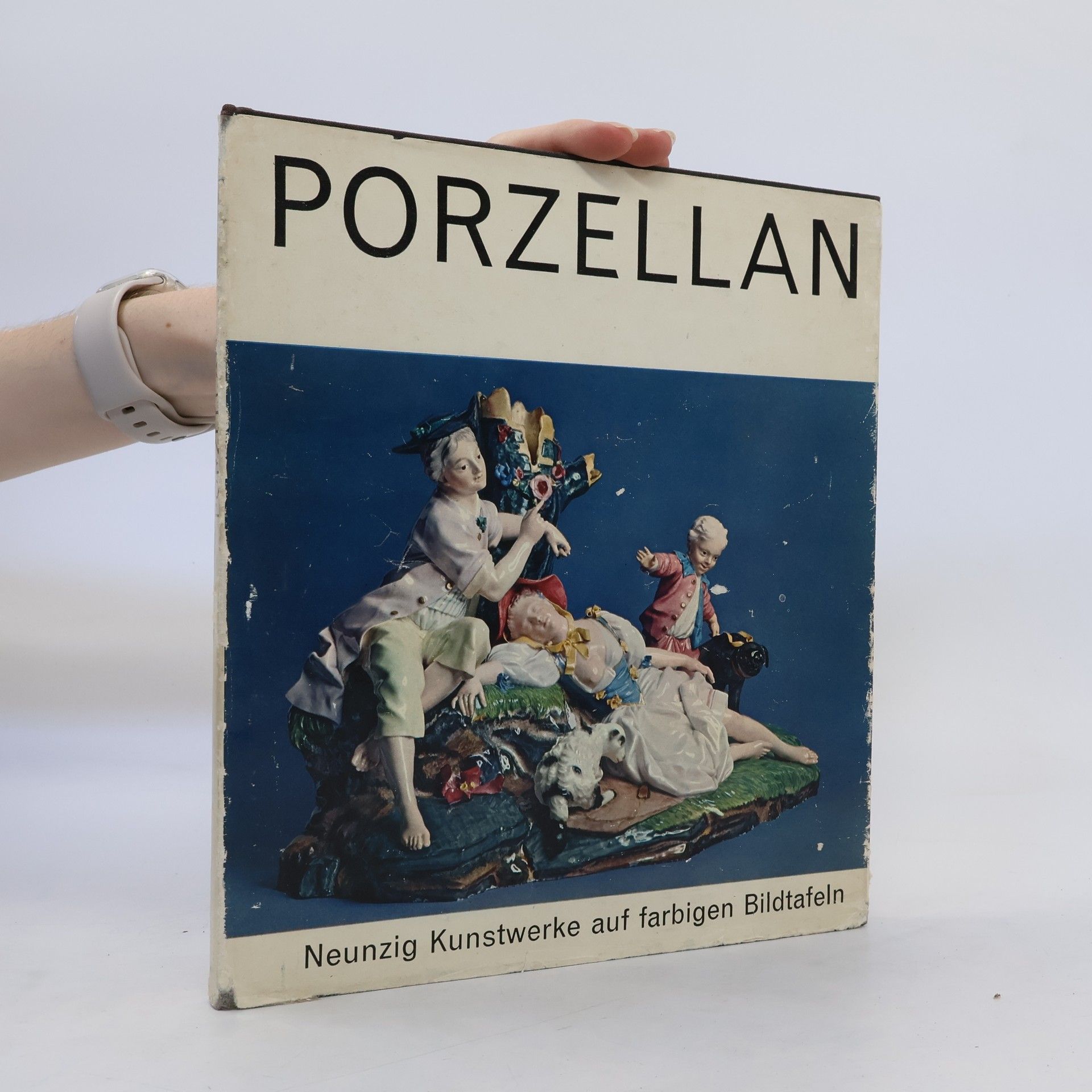 kolektiv Porzellan Neunzig Kunstwerke auf farbigen Bildtafeln