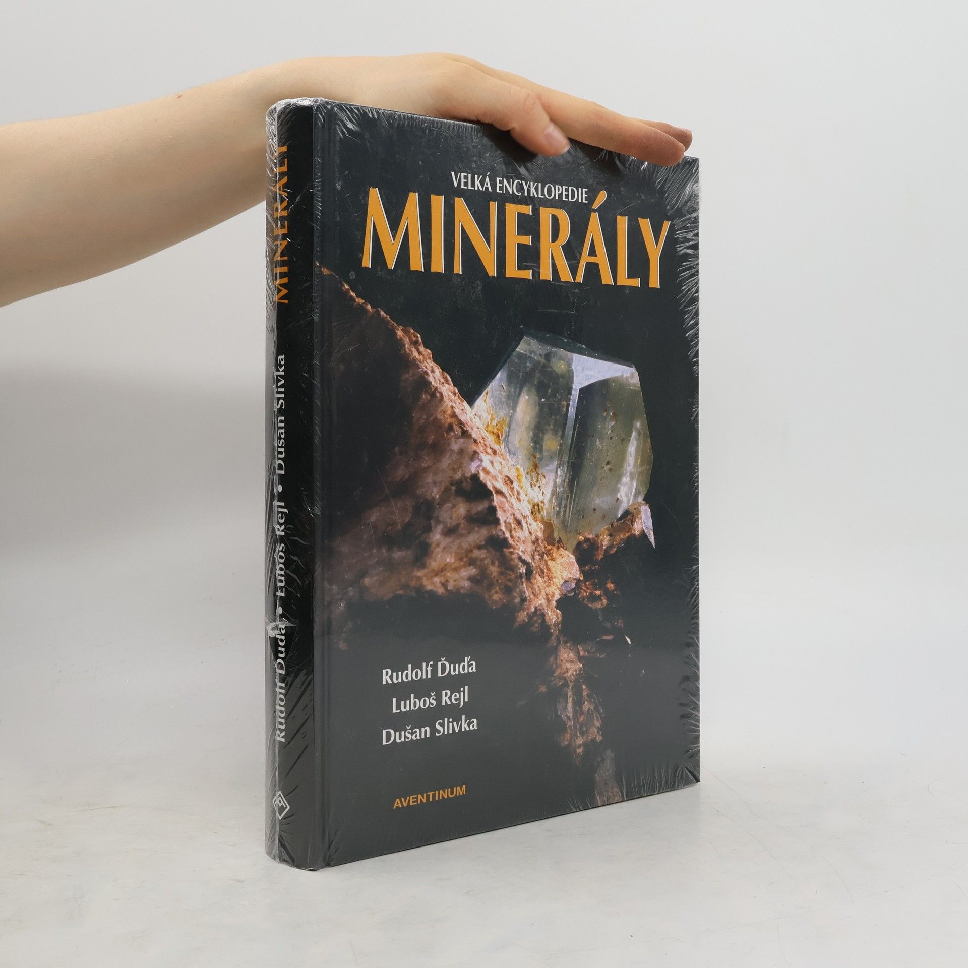 Dušan Slivka Minerály