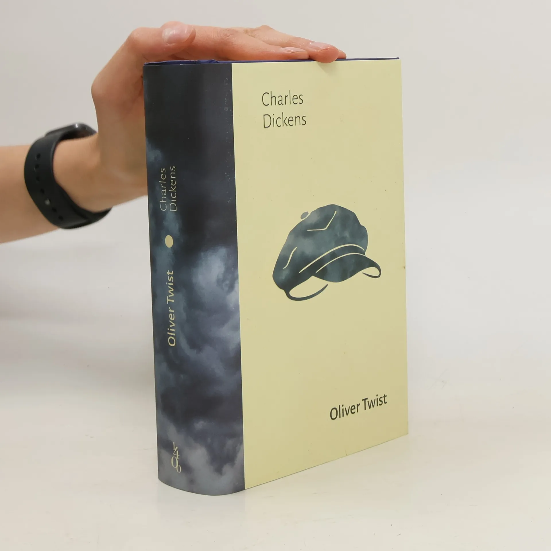 Oliver Twist | Kniha | Charles Dickens | CS