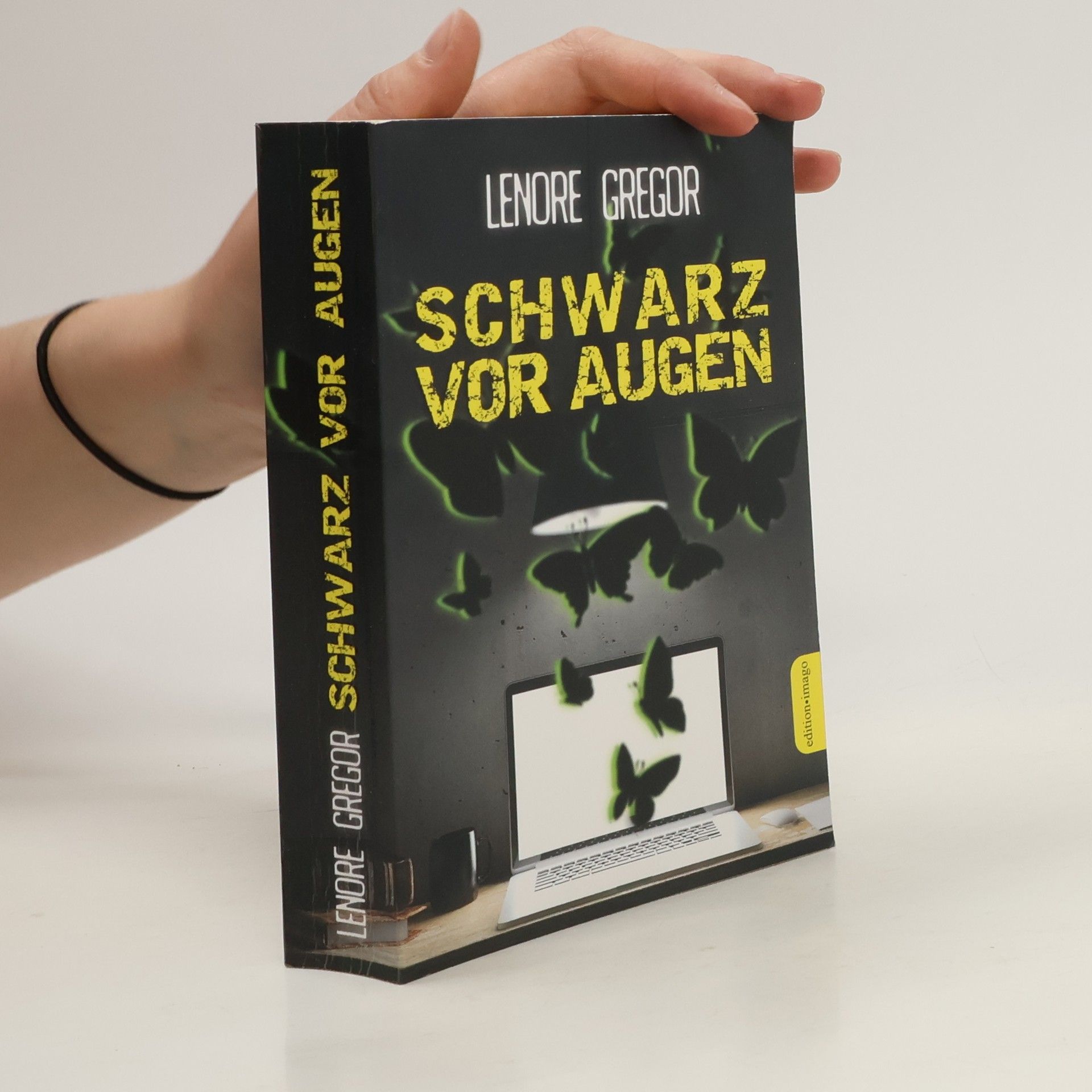 Lenore Gregor Schwarz vor Augen