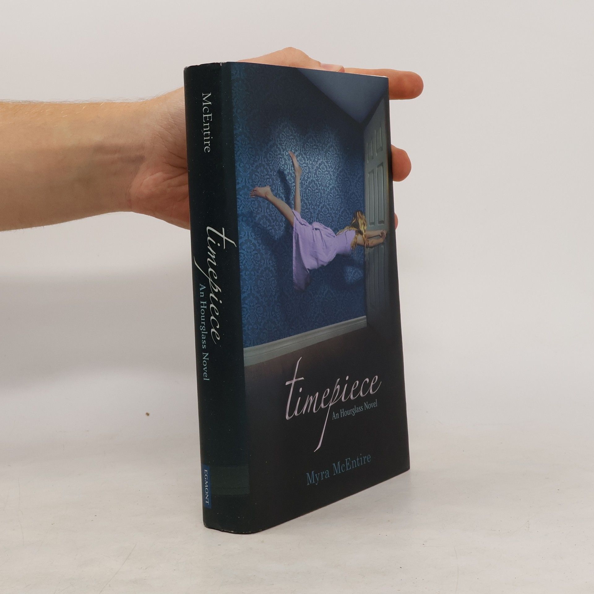 Myra McEntire Timepiece. An Hourglass Novel