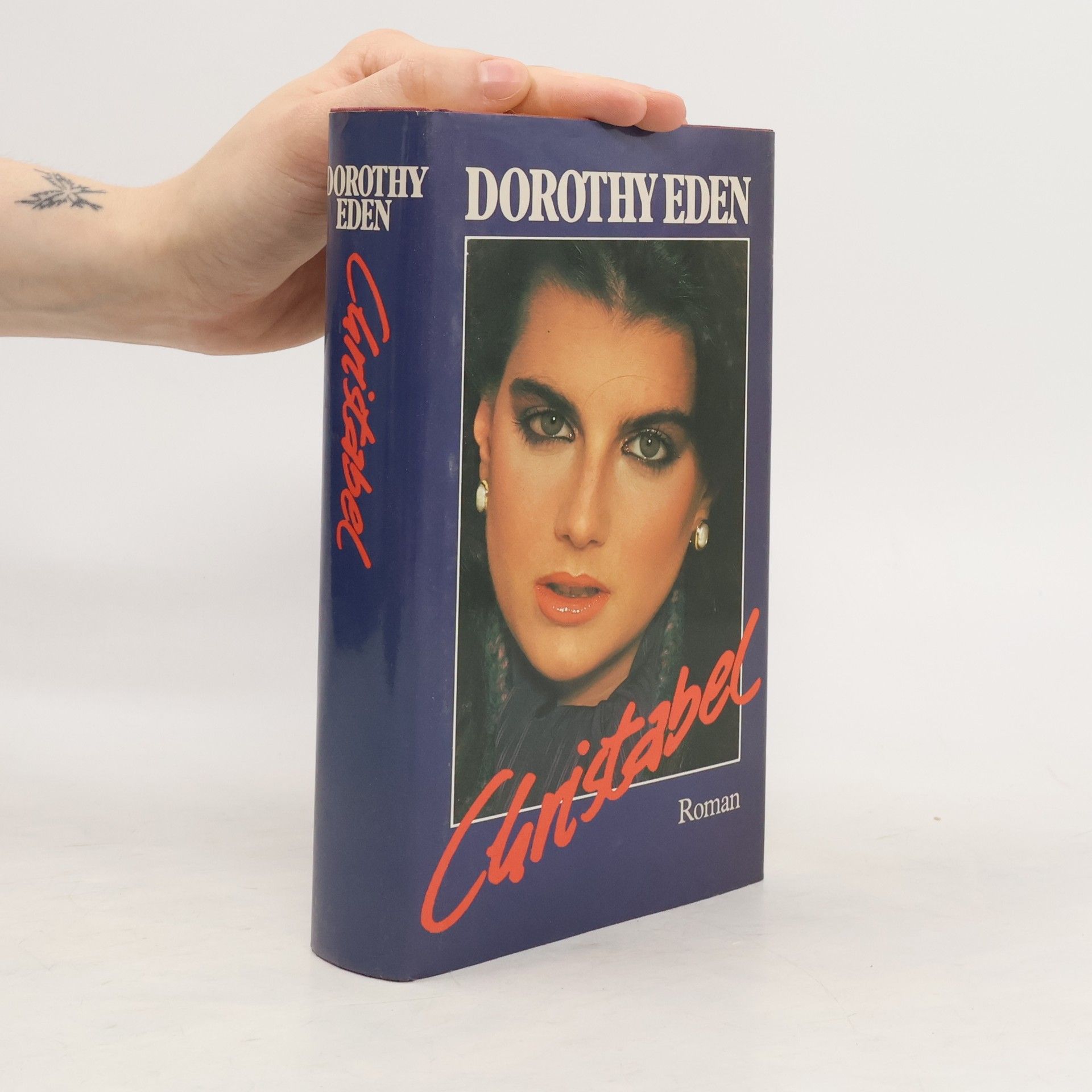 Dorothy Eden Christabel