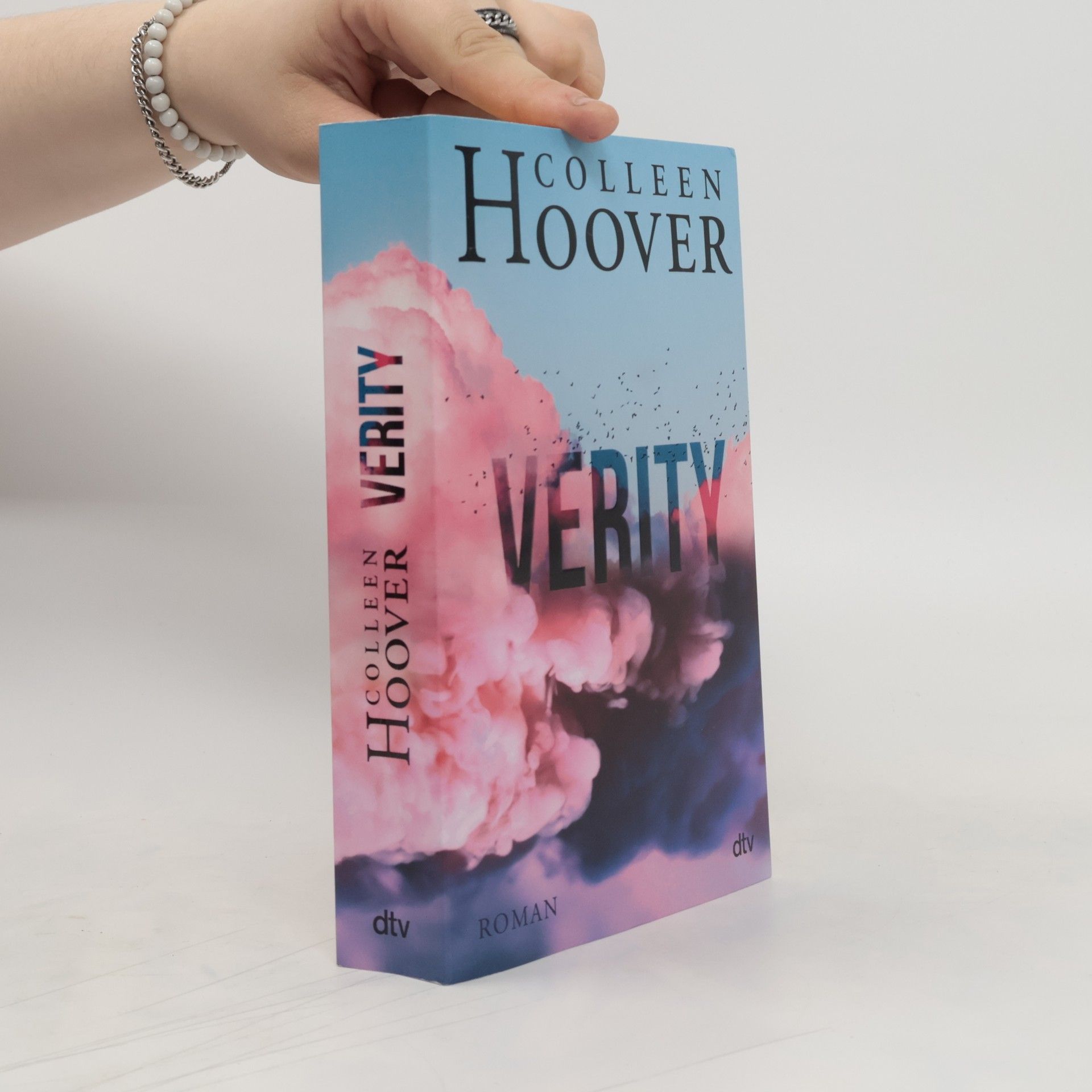Colleen Hoover Verity
