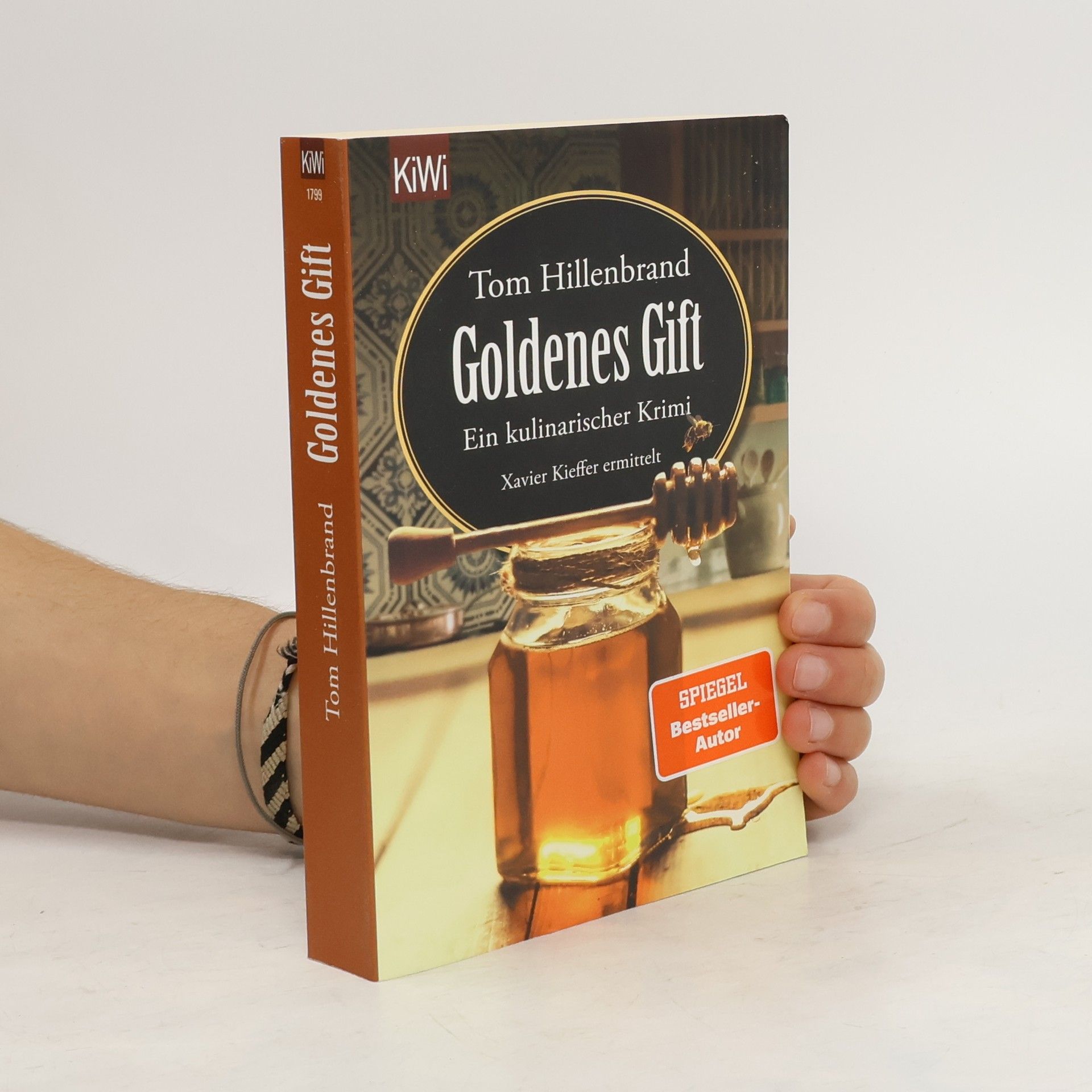 Tom Hillenbrand Goldenes Gift