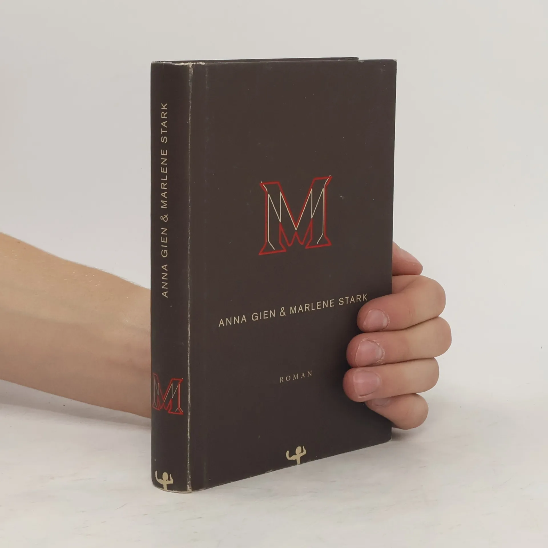 M. | Book | Anna Gien | DE