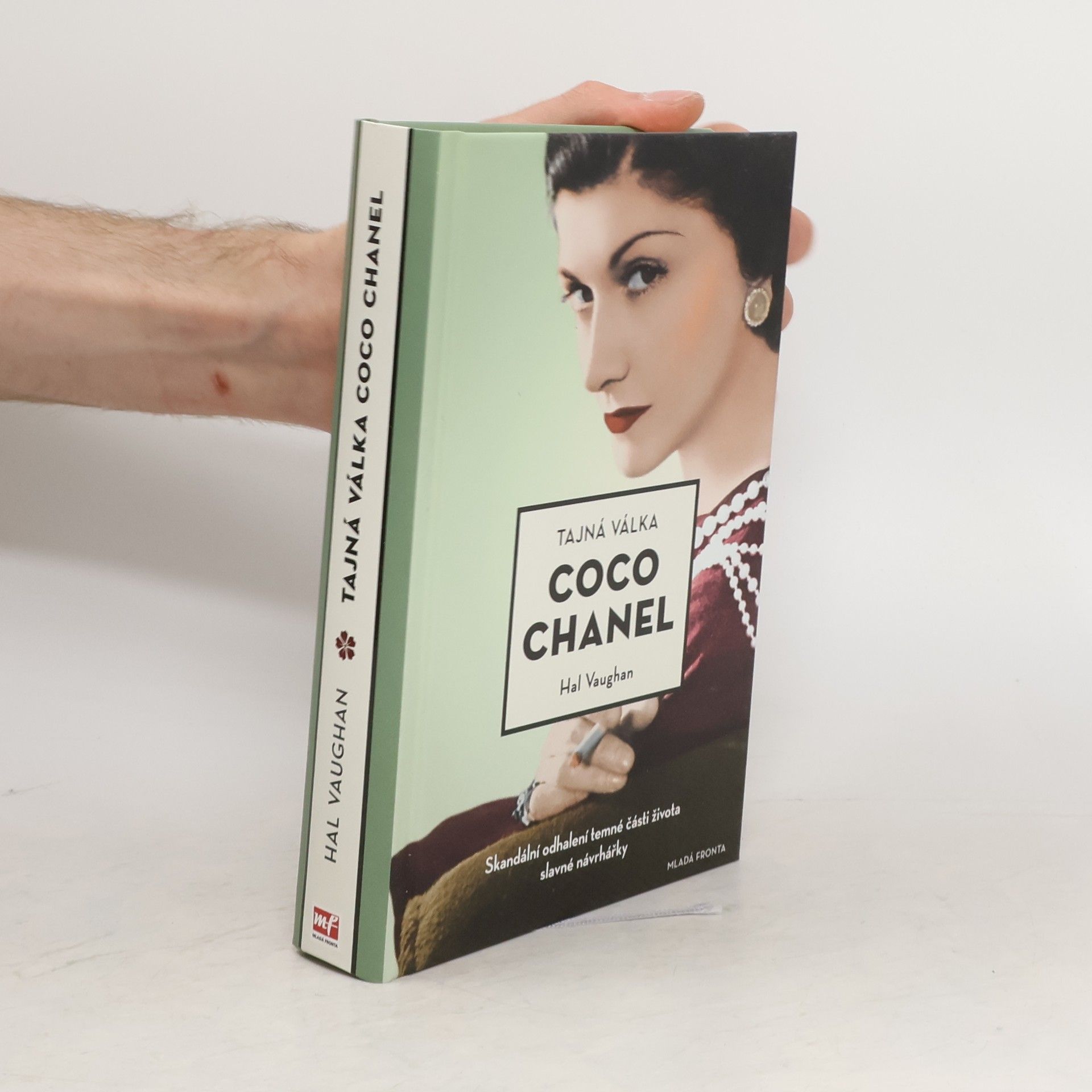 Hal W. Vaughan Tajná válka Coco Chanel