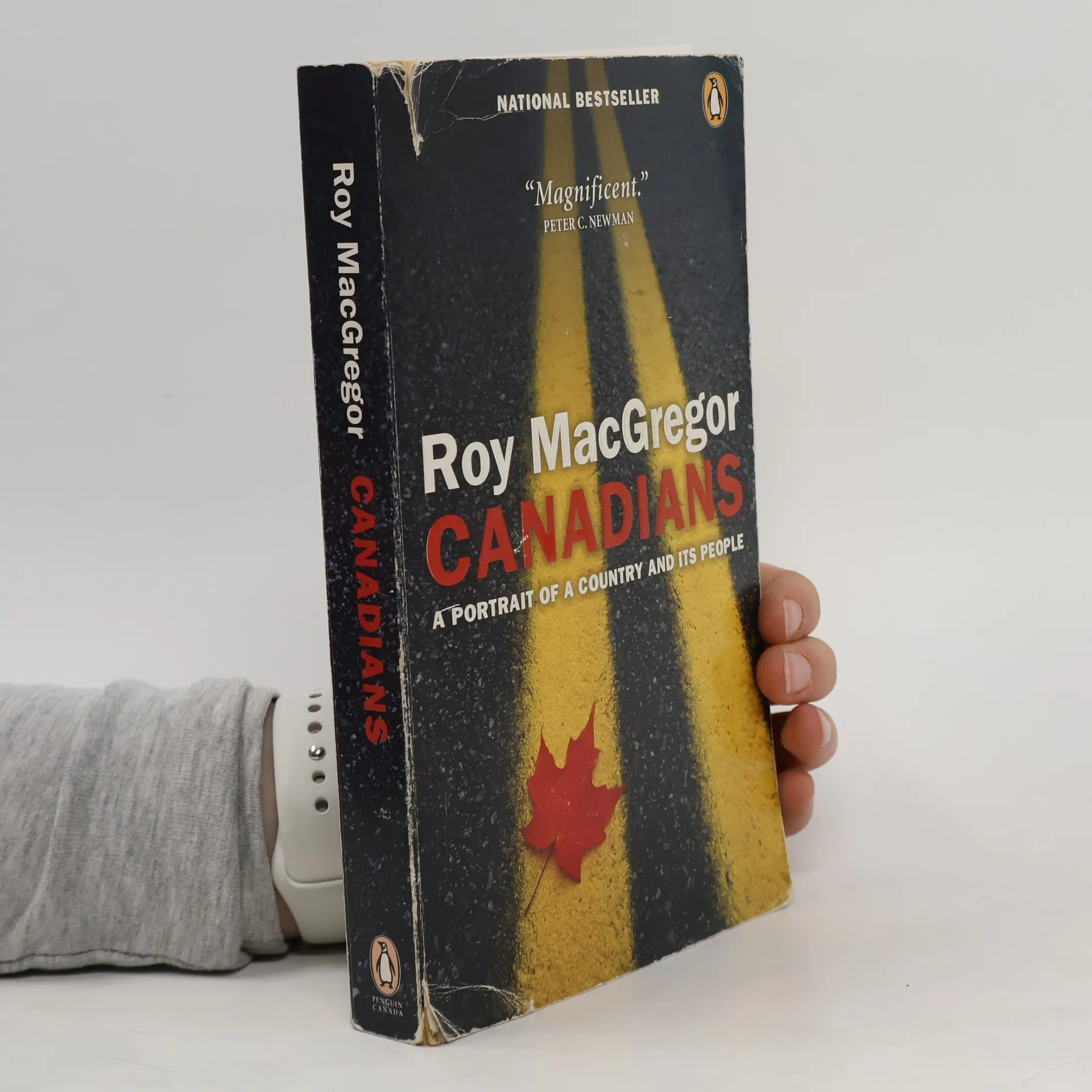 Canadians | Book | Paperback | Roy MacGregor | EN