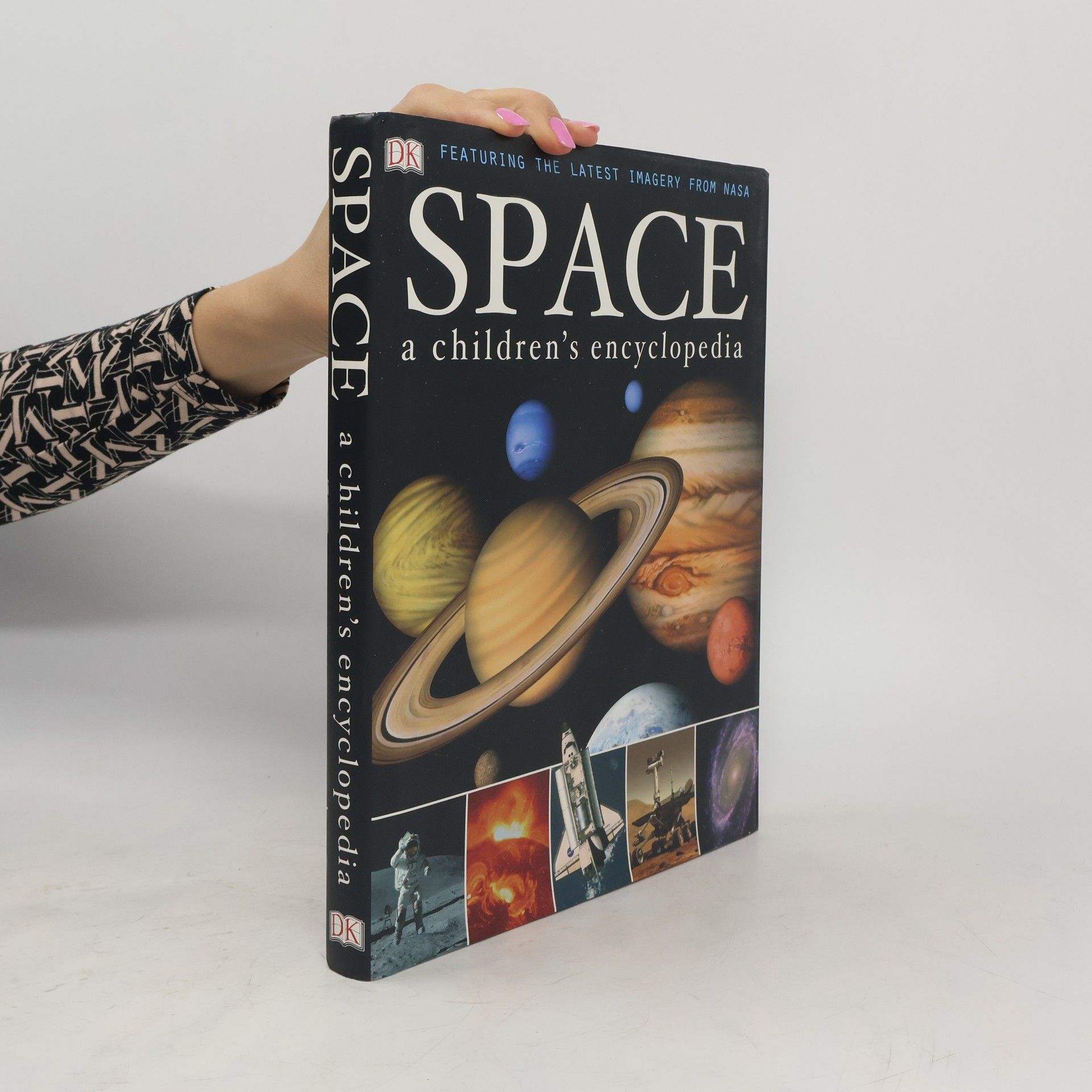 Collectif d'auteurs Space : a children's encyclopedia.