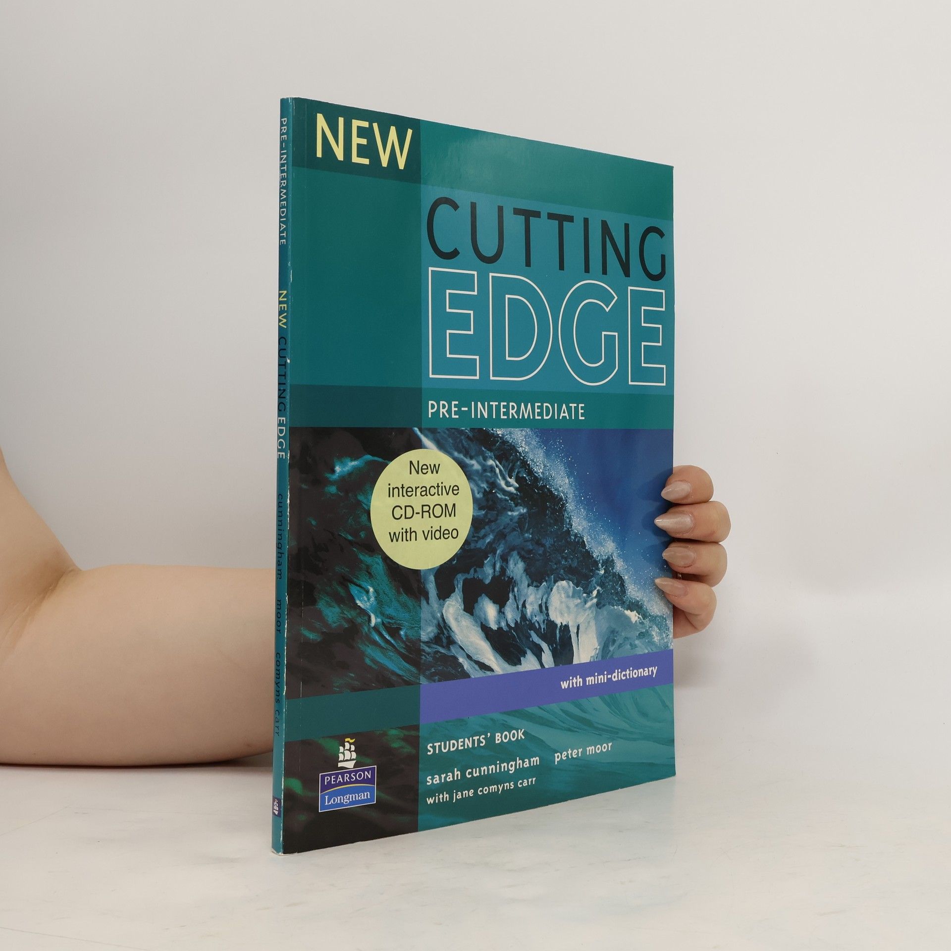 Sarah Cunningham New Cutting edge. Pre-intermediate. Students' book