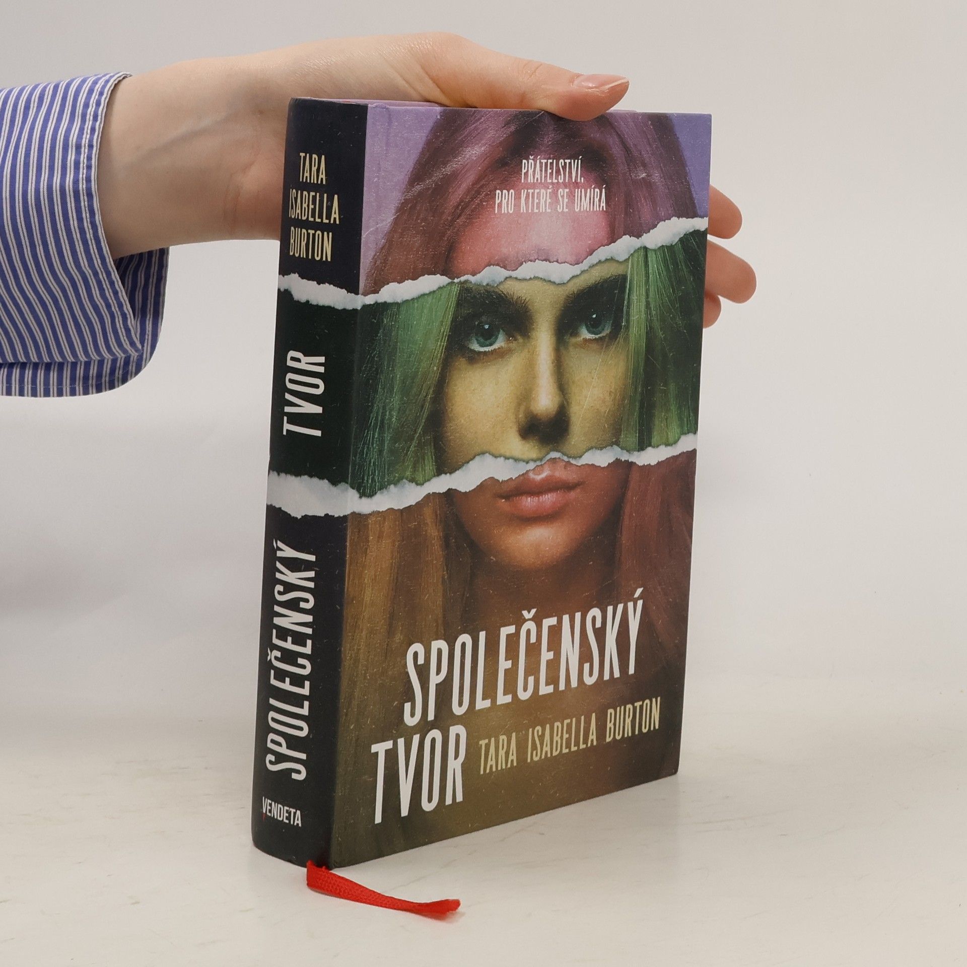 Tara Isabella Burton Společenský tvor