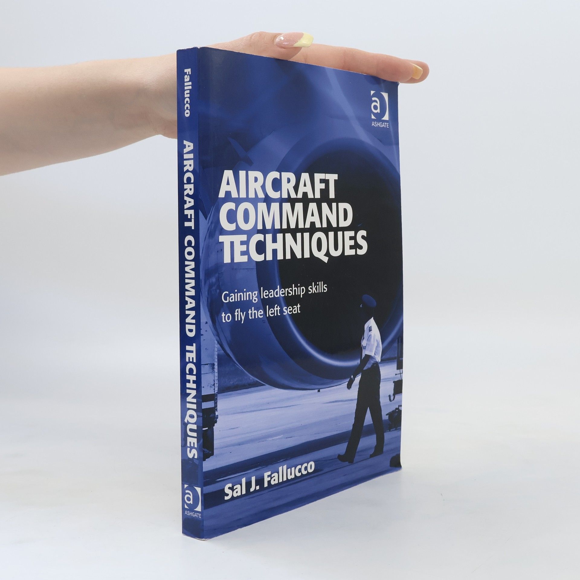 Sal J. Fallucco Aircraft Command Techniques