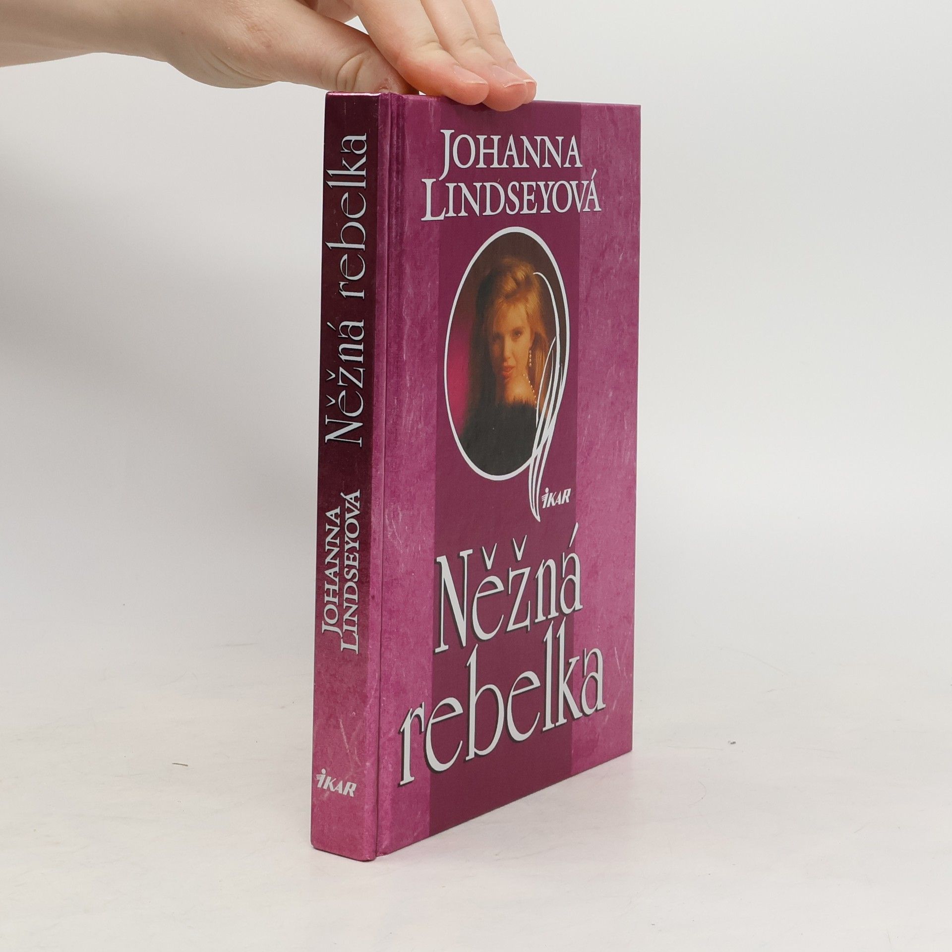 Johanna Lindsey Něžná rebelka
