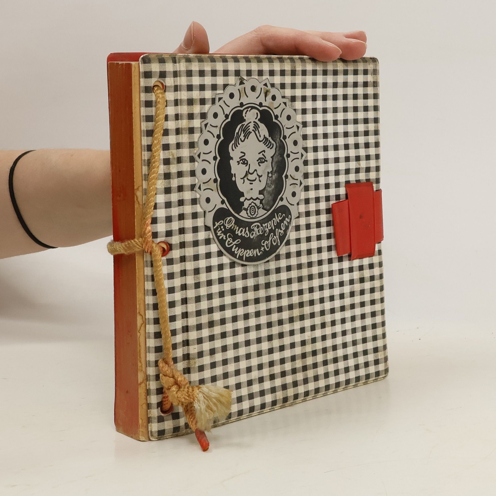 Autorenkollektiv Omas Rezepte für Suppen und Sossen