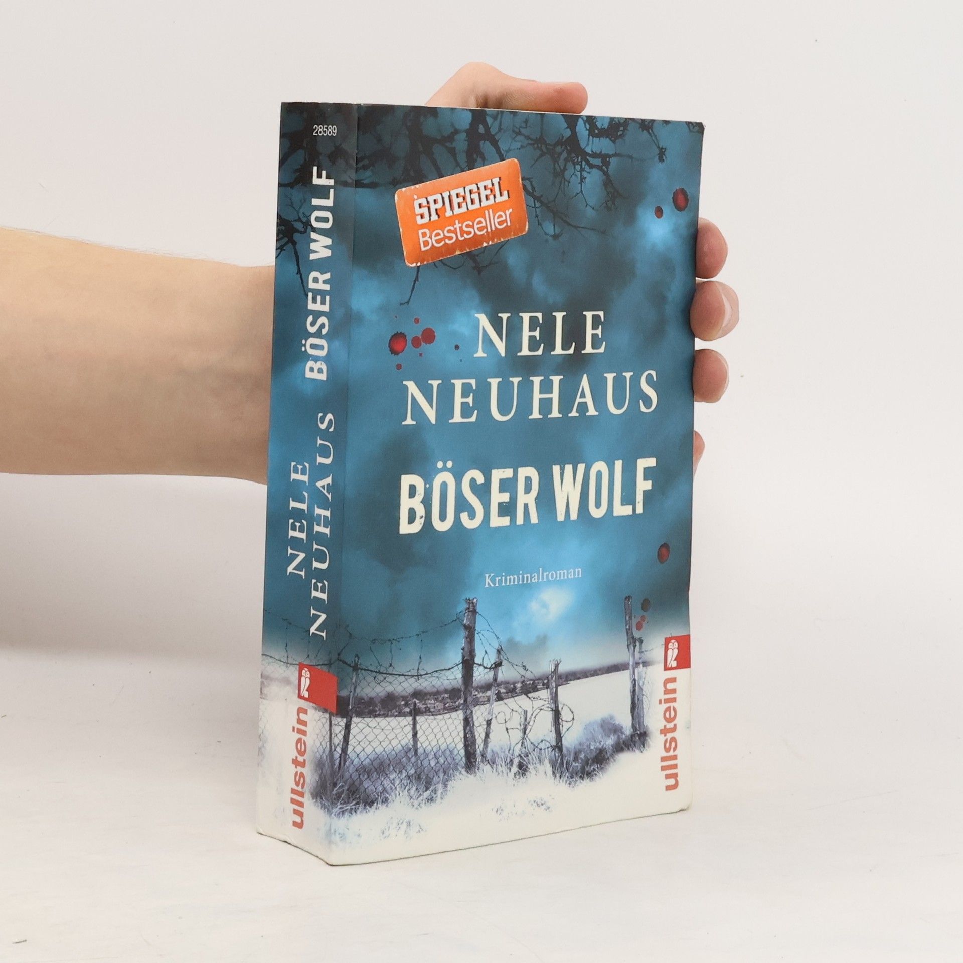 Nele Neuhaus Böser Wolf : Kriminalroman