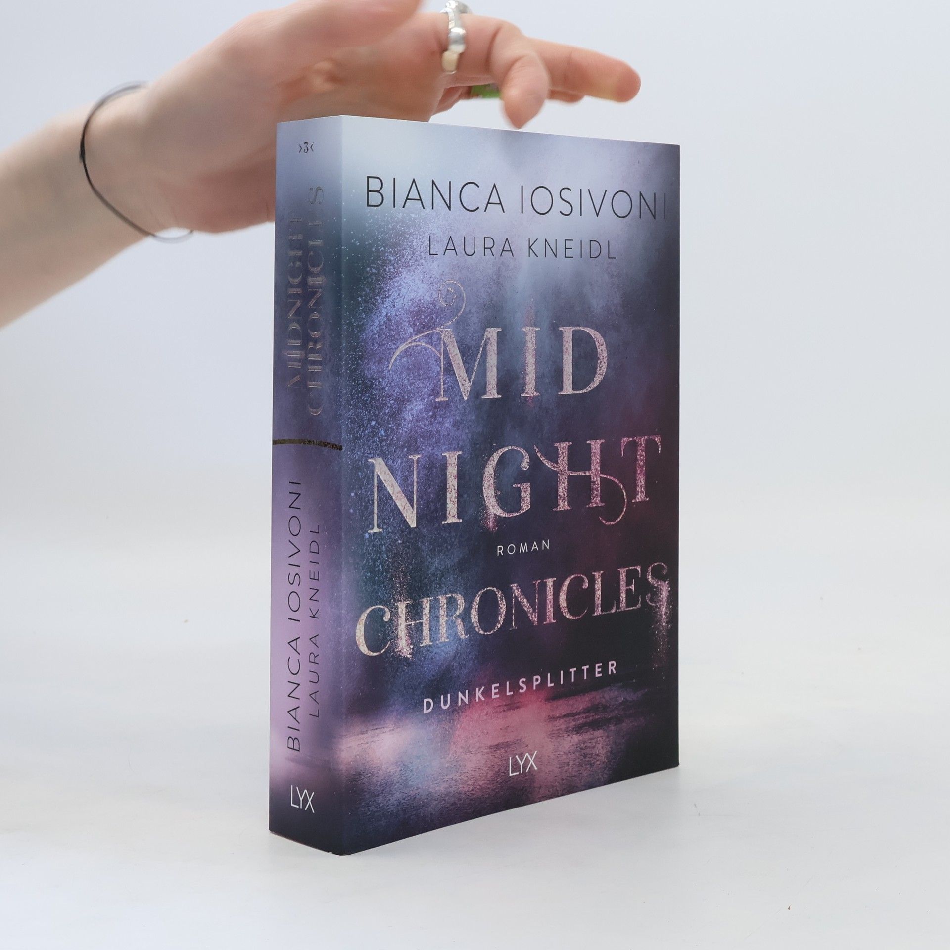 Laura Kneidl Midnight Chronicles