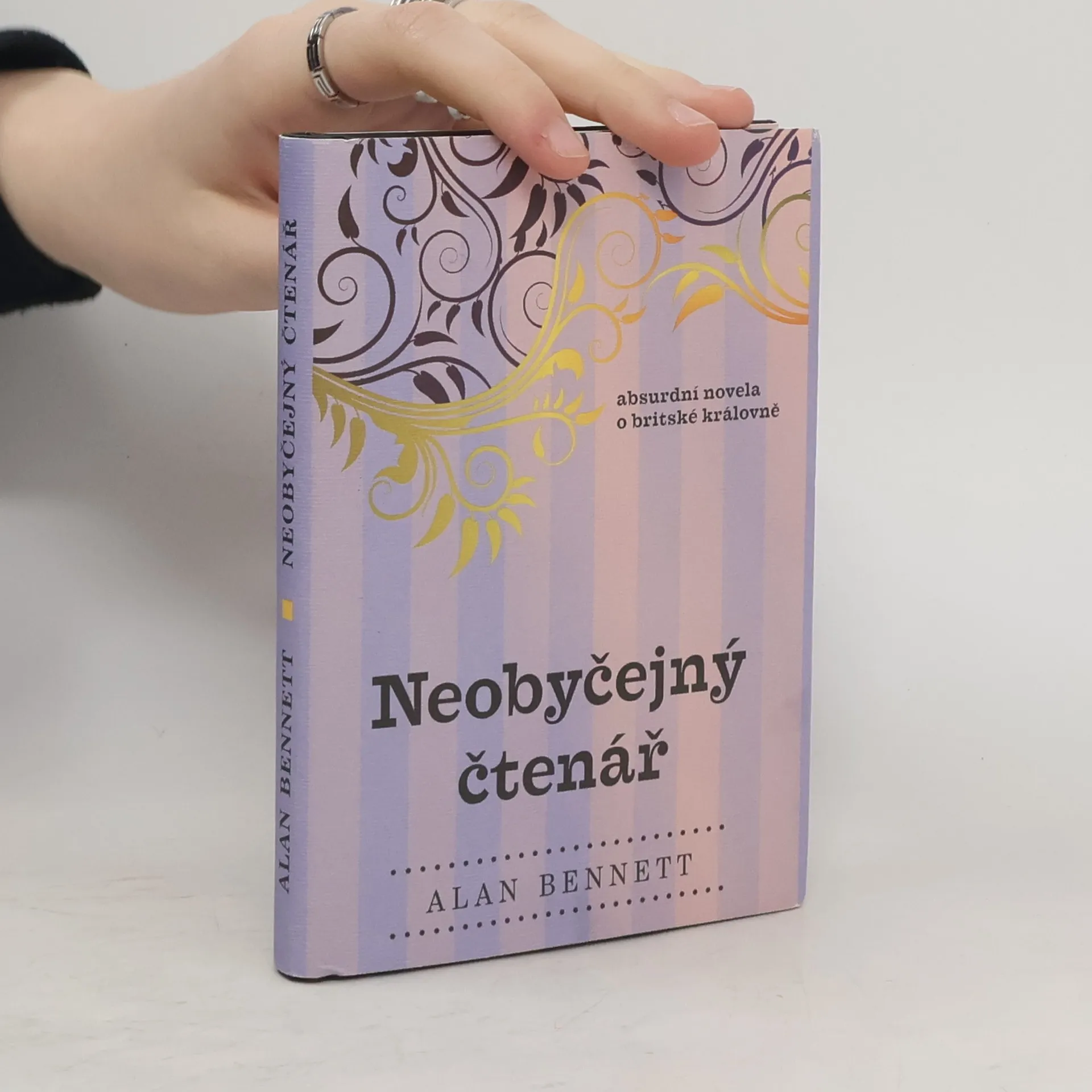 Neobyčejný čtenář | Book | Alan Bennett | CS
