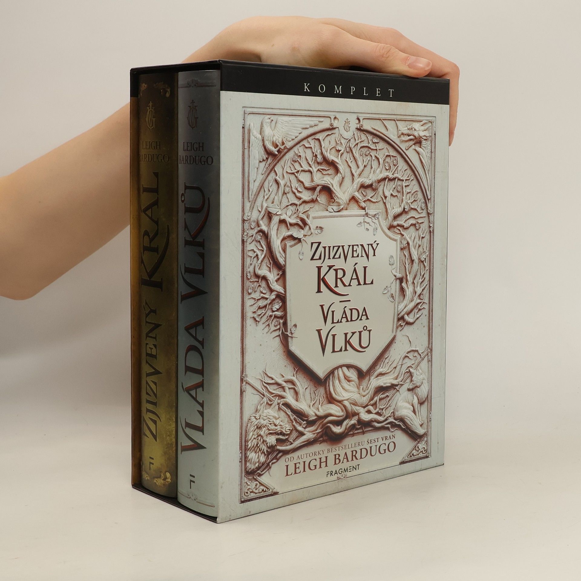 Leigh Bardugo Zjizvený král. Vláda vlků (komplet: 2 svazky)