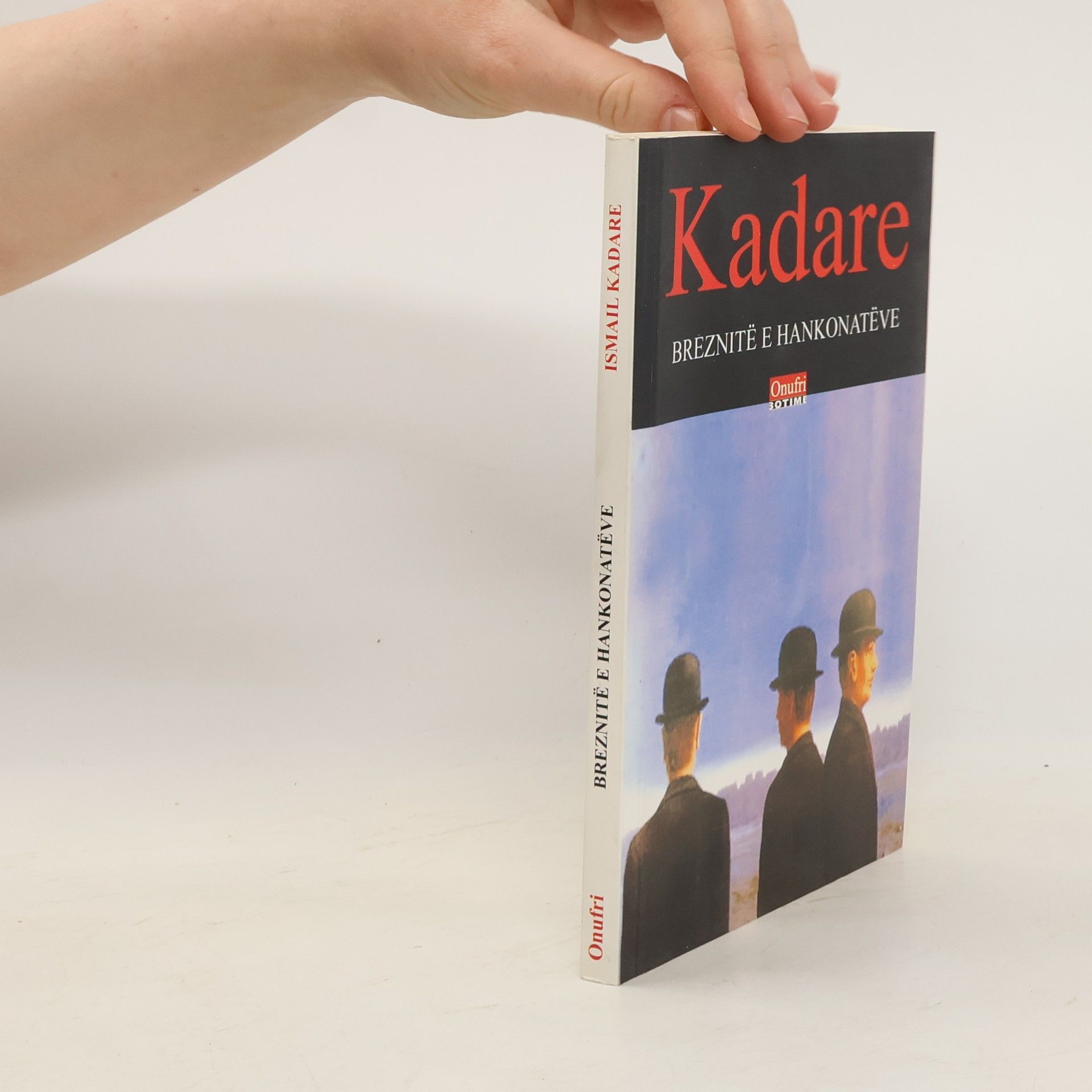 Ismail Kadare Breznitë e Hankonatëve
