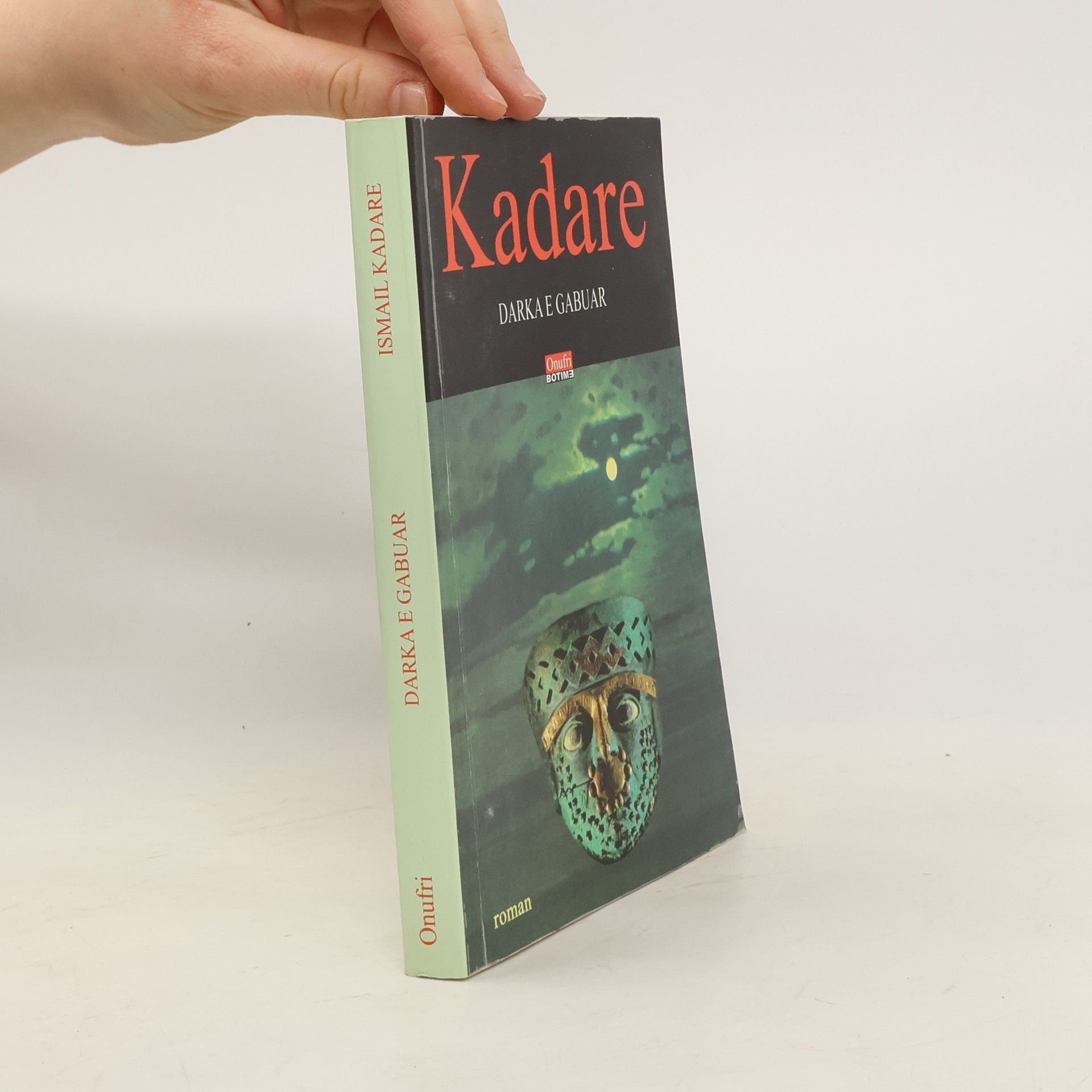 Ismail Kadare Darka e gabuar